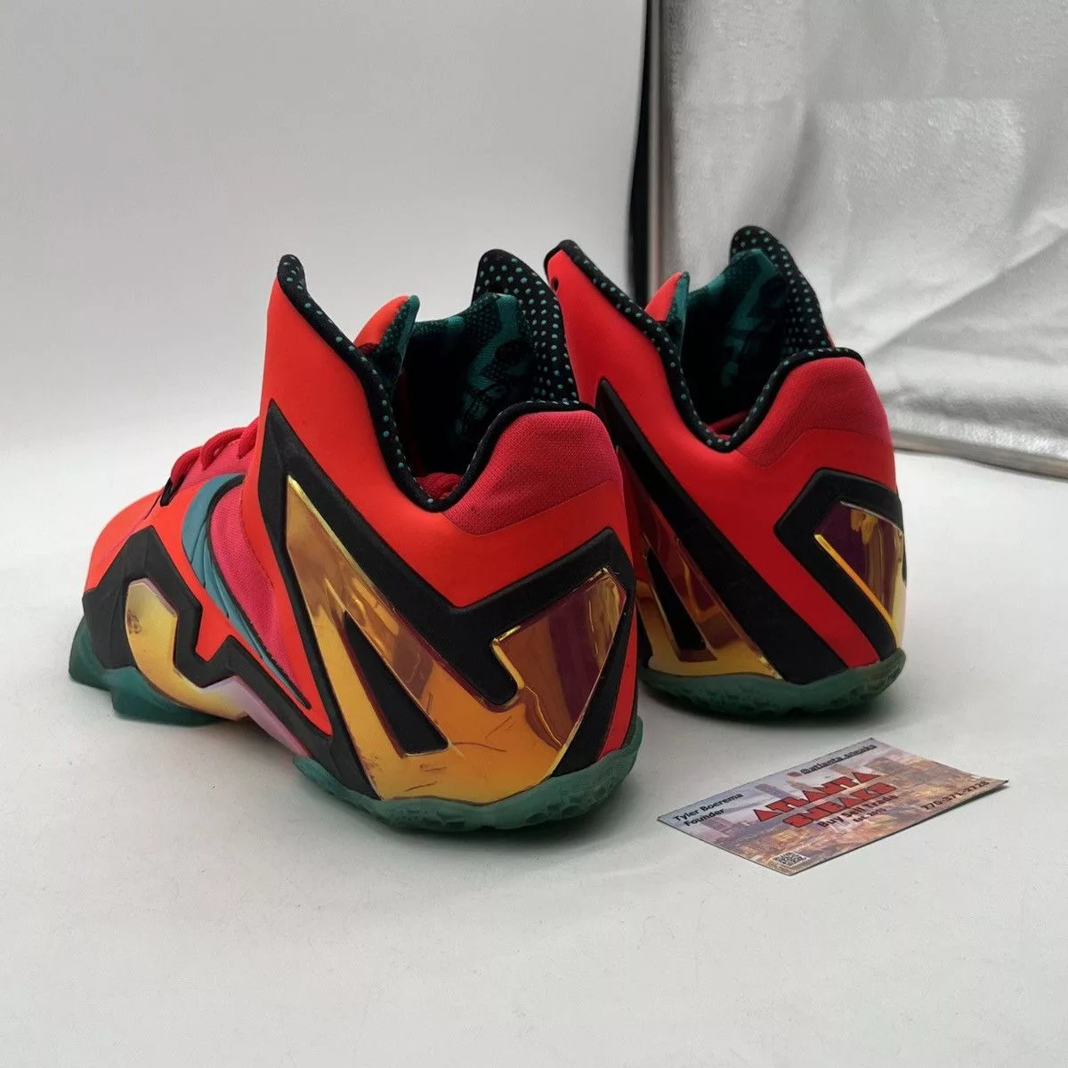 Nike Hi Top Sneakers Nike Lebron 11 hero pack Red