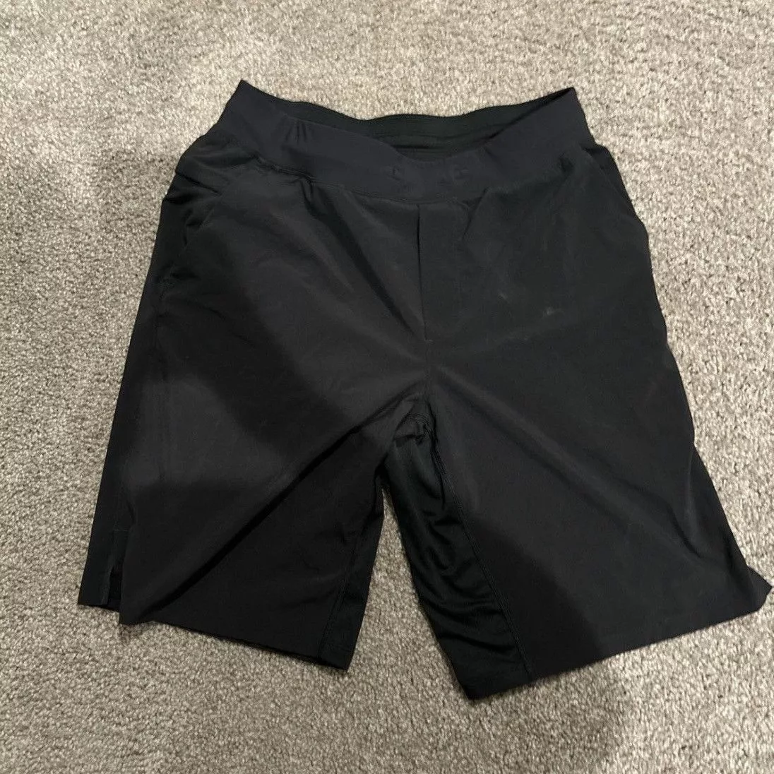 Large Lululemon Shorts Black