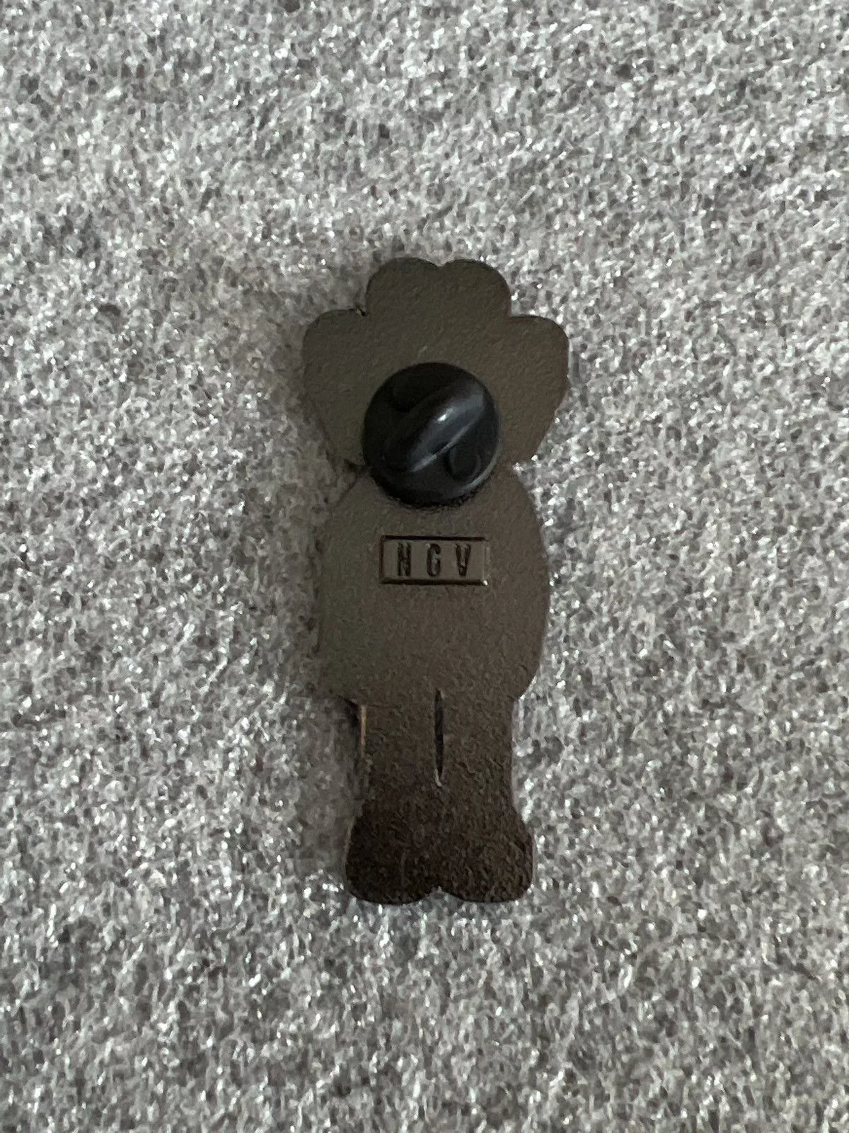 Kaws Miscellaneous Kaws Blue BFF 2” Enamel Pin