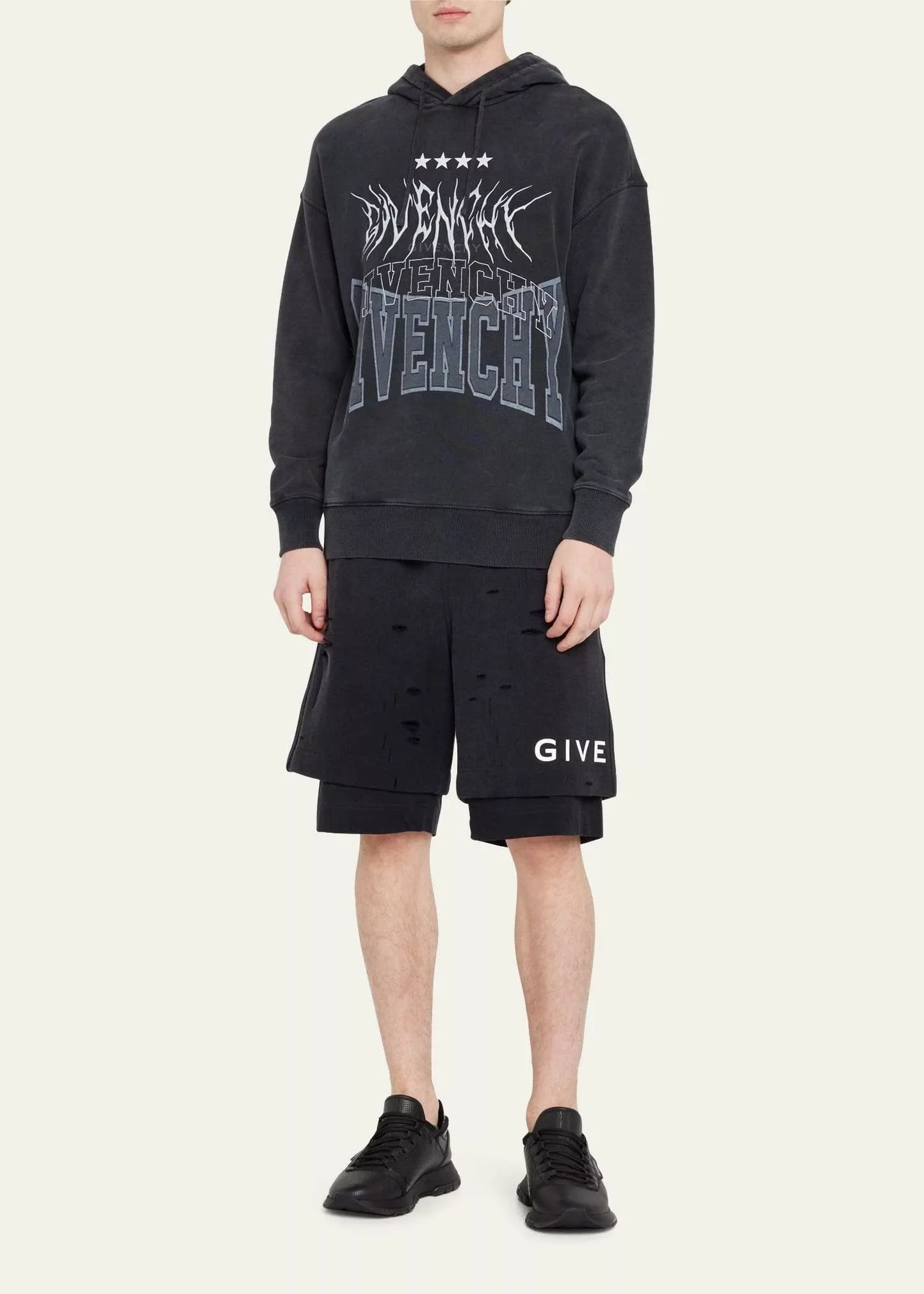Givenchy Shorts Givenchy os11x0724 Archetype Shorts in Black