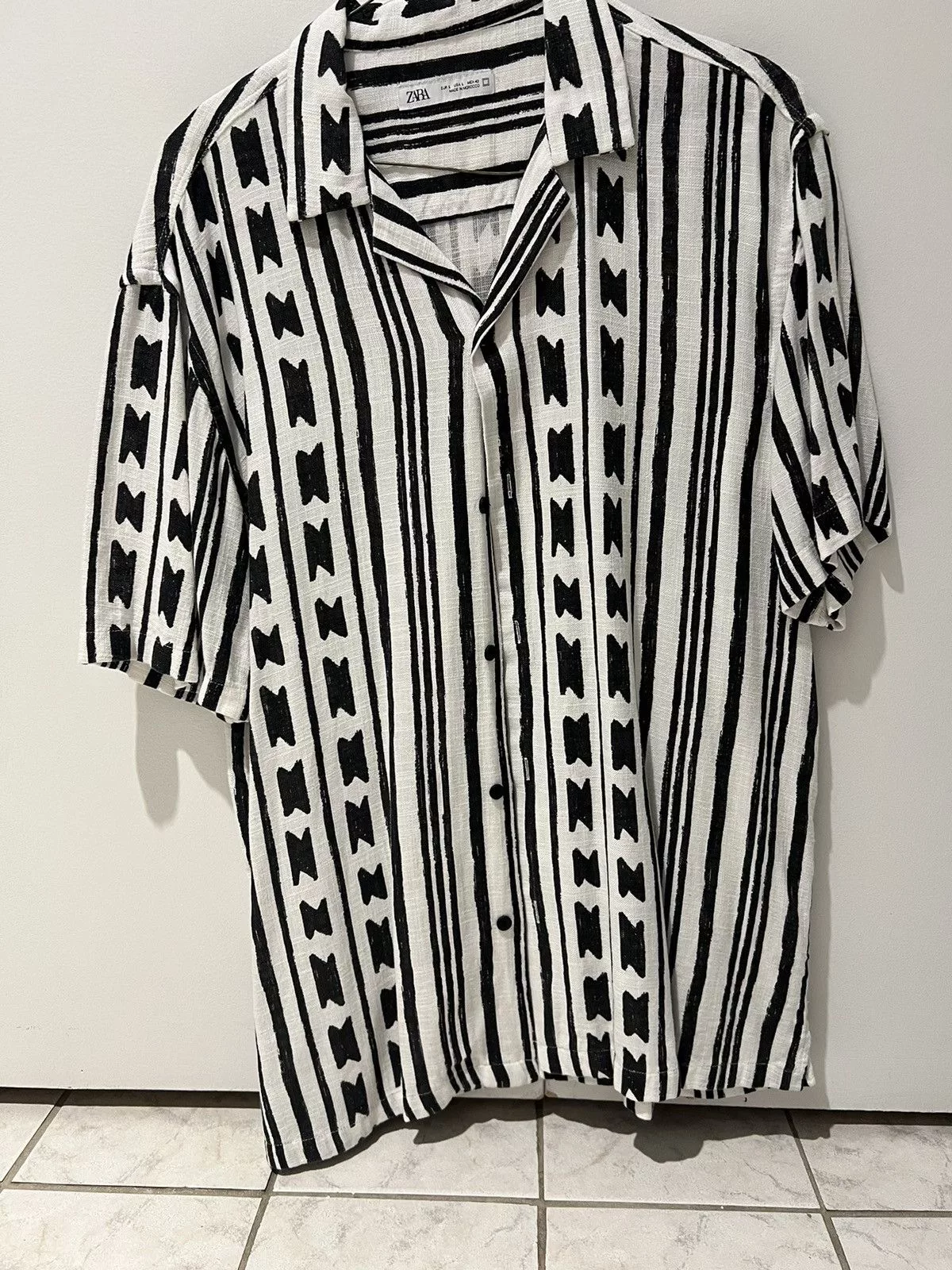 Zara Shirts Button Ups Zara button up White