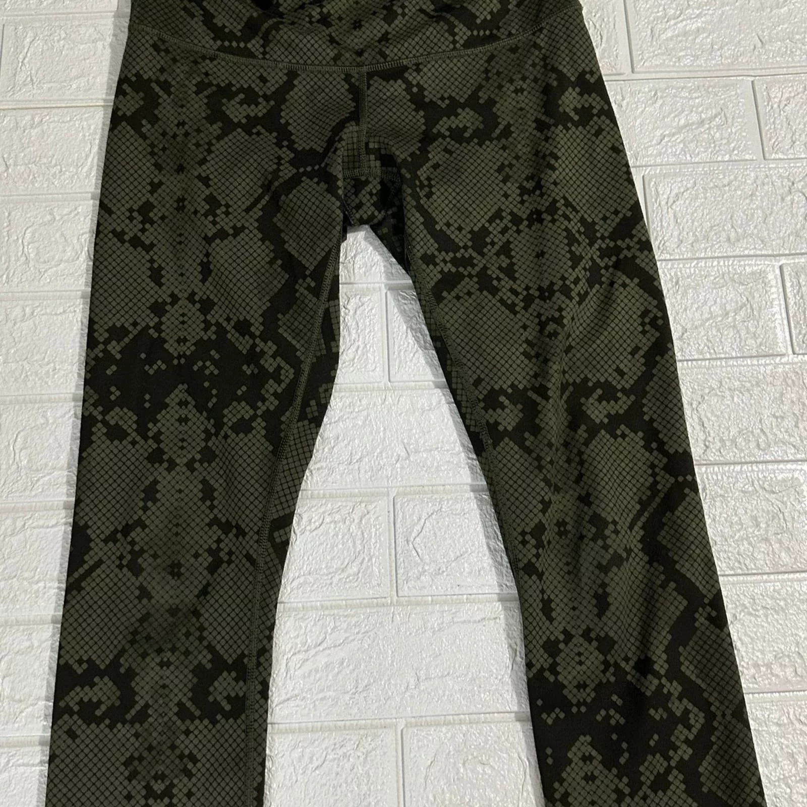 Lululemon leggings size 6 Green