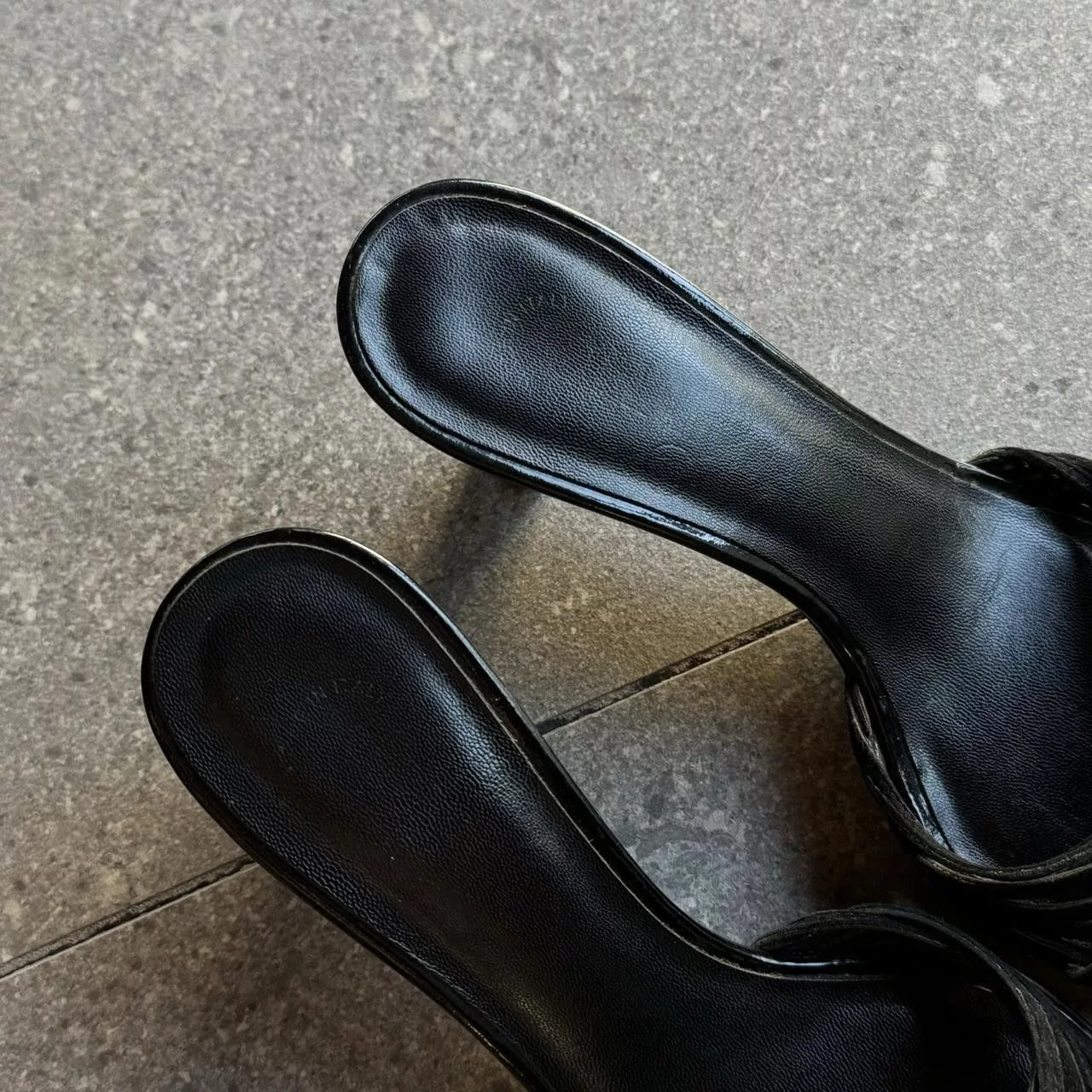 Chanel Mules Chanel 2000s Black Kitten Heels