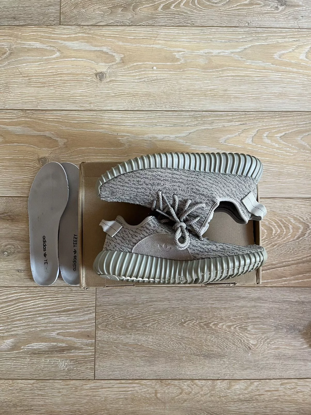 Kanye West Low Top Sneakers Kanye West × Yeezy Adidas Yeezy Boost 350 “Moon Rock” White