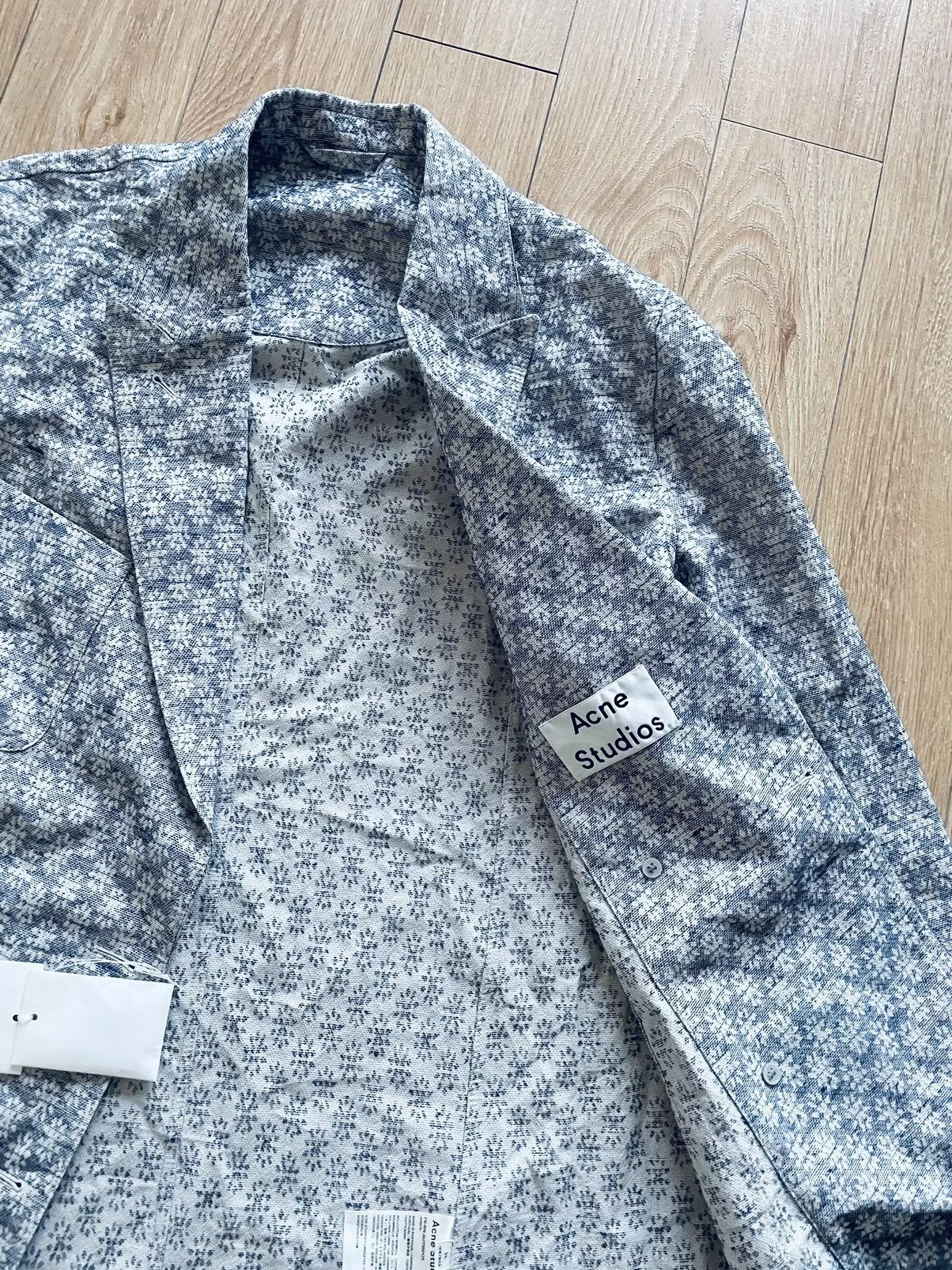 Acne Studios Button Ups Acne Studios, Floral jacquard double breasted blazer White