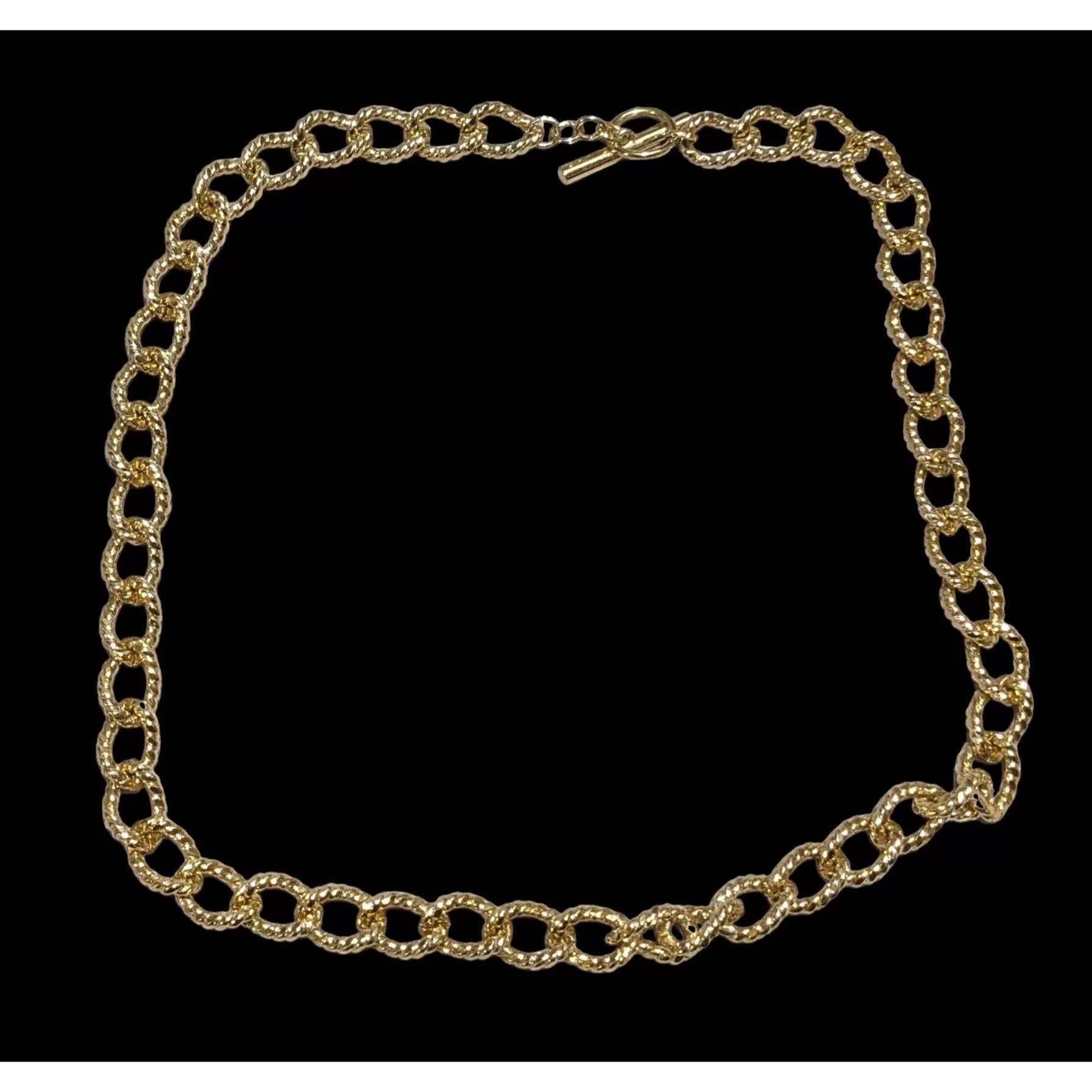 Other Necklaces Other Bright Gold Textured Link Toggle Necklace