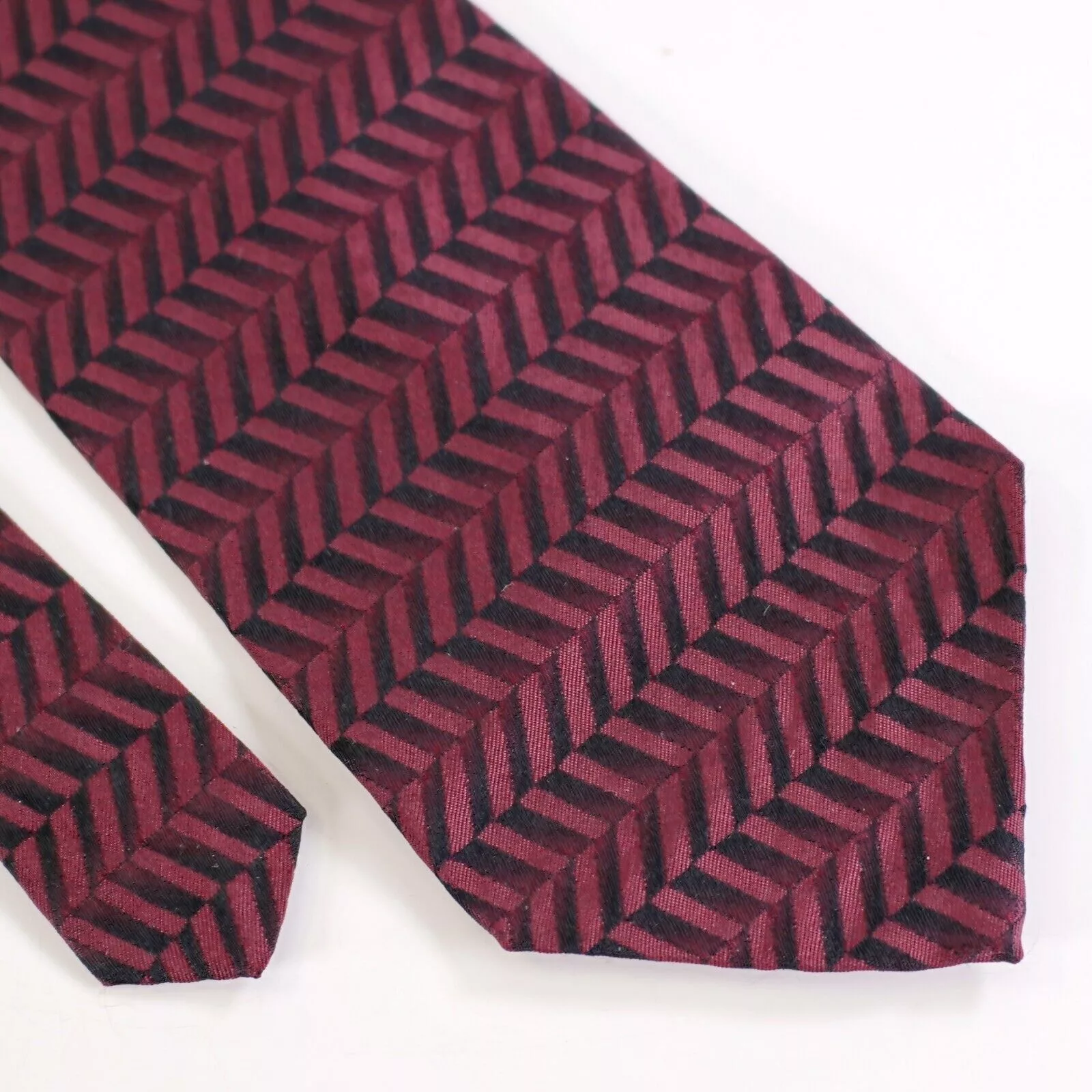 Arrow Ties Pocketsquares Arrow Maroon Red Geometric Herringbone Short Wide Woven Silk