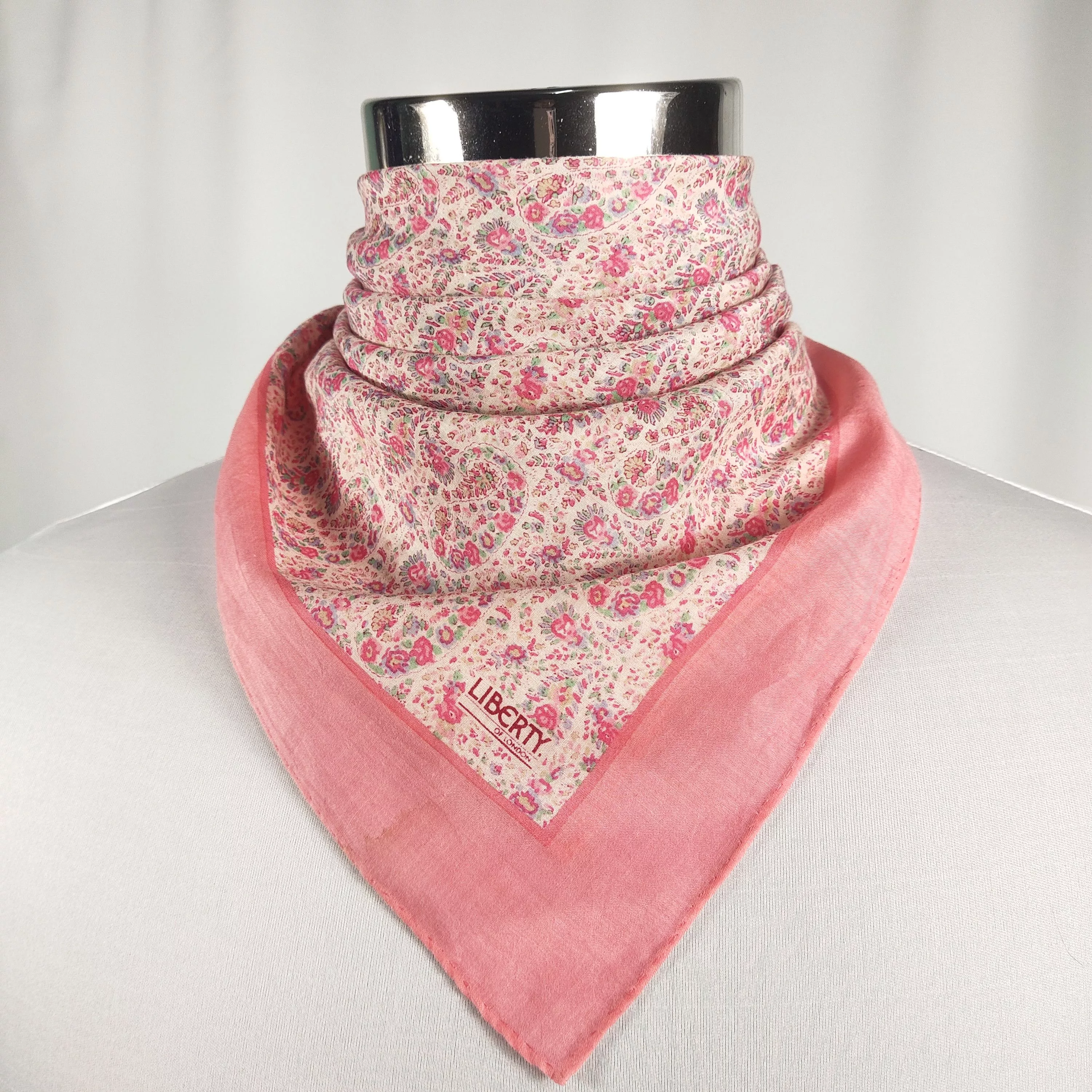 Liberty Ties Pocketsquares Liberty × Vintage Liberty Handkerchief / Neckerchief / Bandana FZ442 Pink