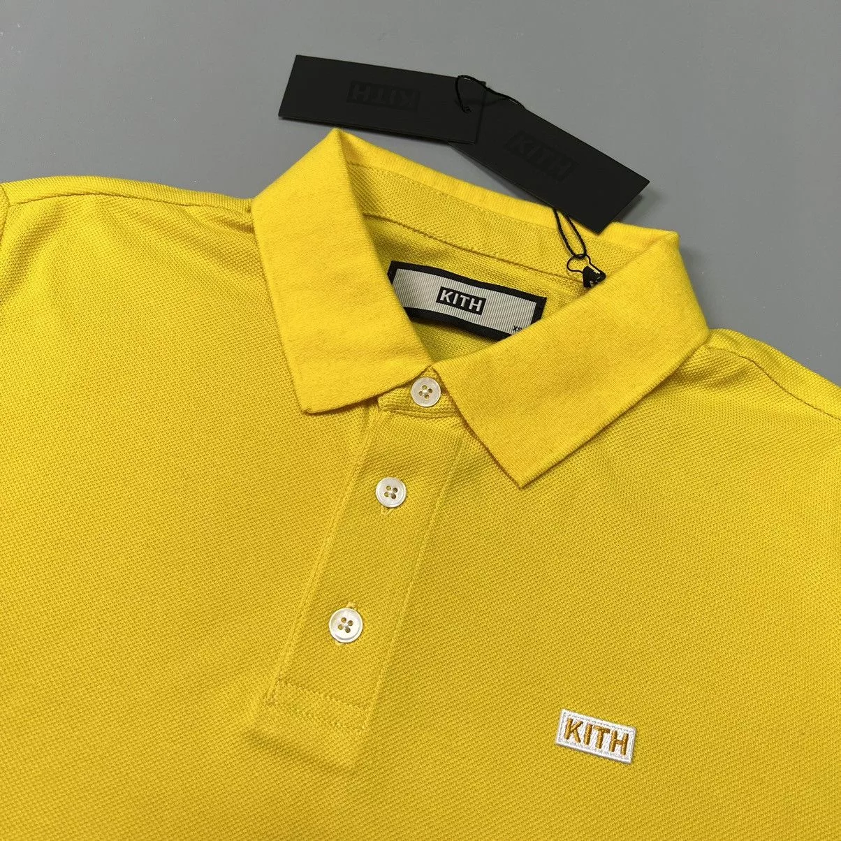 Kith Polos Kith × Ronnie Fieg NEW Kith Logo Polo size XS RRP 95$ Yellow