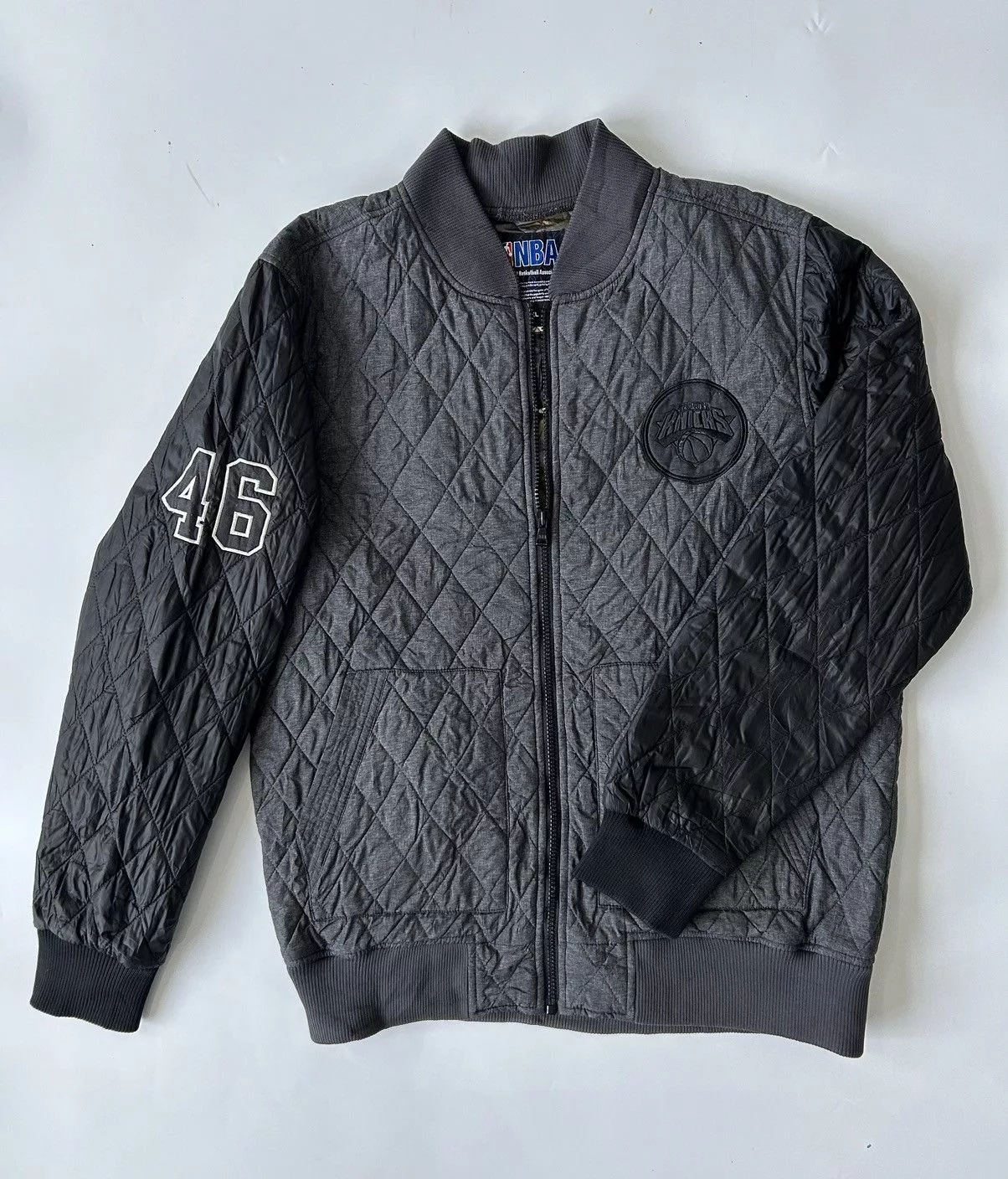 NBA Light Jackets NBA × Vintage NBA KNICKS 46 QUILTED VARSITY JACKET Gray