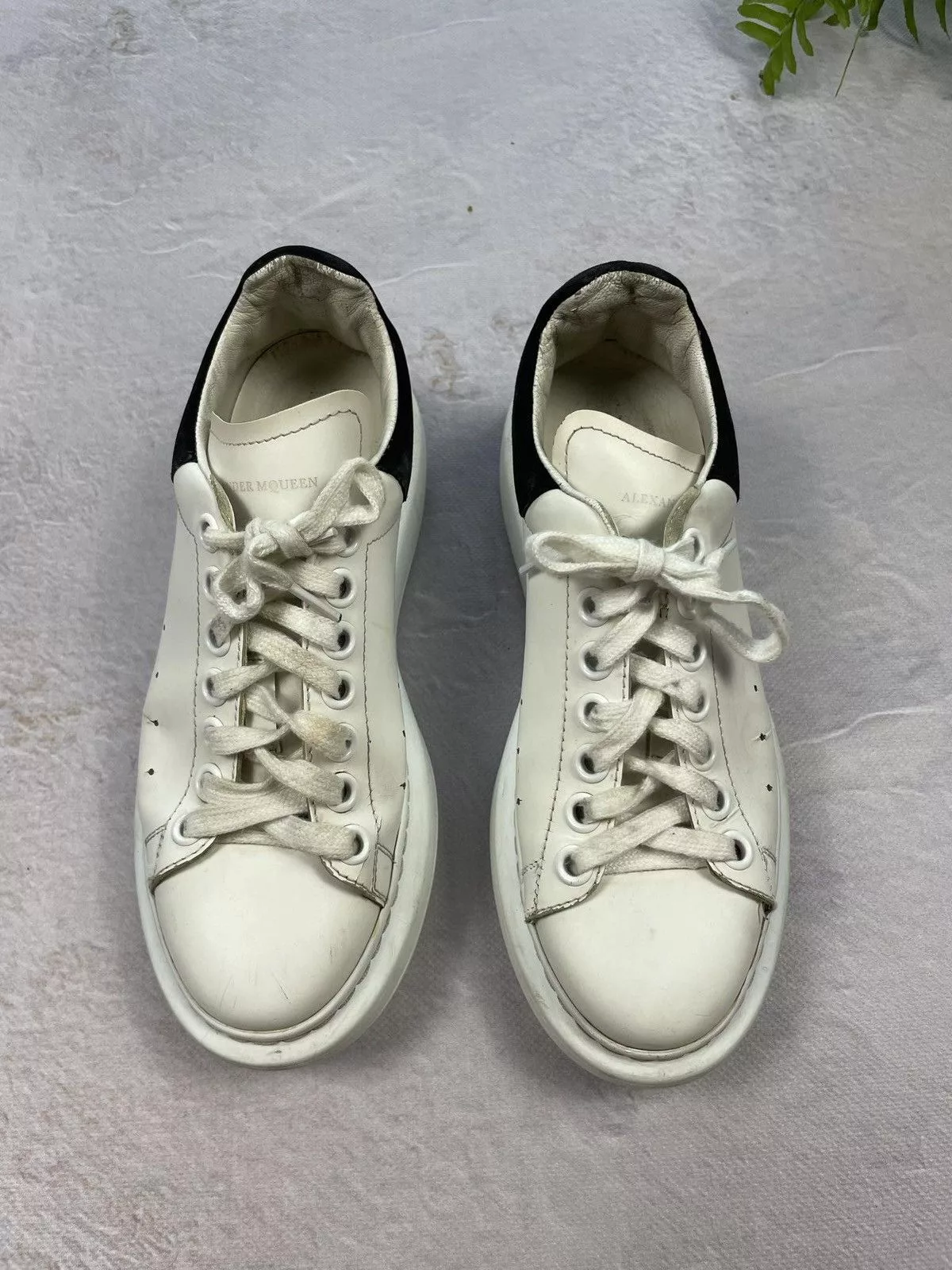 Alexander McQueen Low Top Sneakers Alexander McQueen × Designer Alexander Mcqueen Oversized Sneakers Shoes White