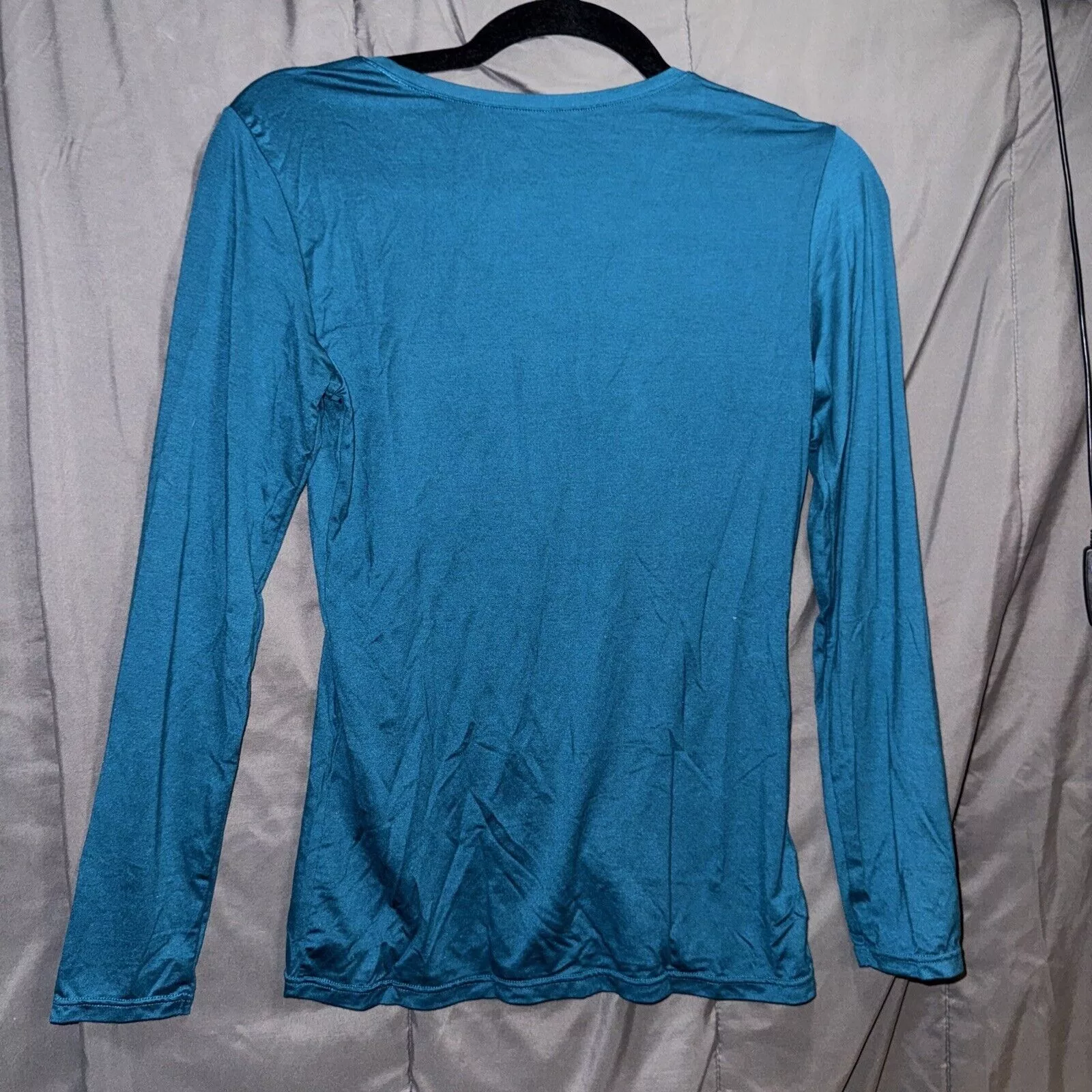 Other Long Sleeve T Shirts Other HEATTECH Long Sleeve Shirt Size S Excellent Condition Blue G