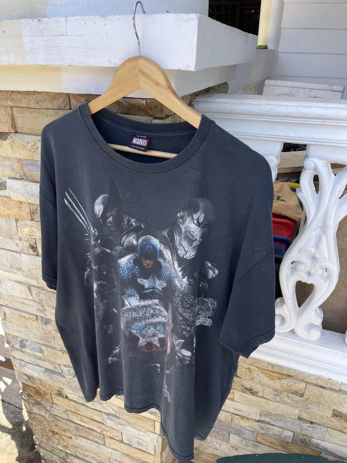 Mad Engine Short Sleeve T Shirts Mad Engine × Marvel Comics × Vintage Last Drop🔥Vintage Y2K Marvel Captain America Thrashed Tee Black