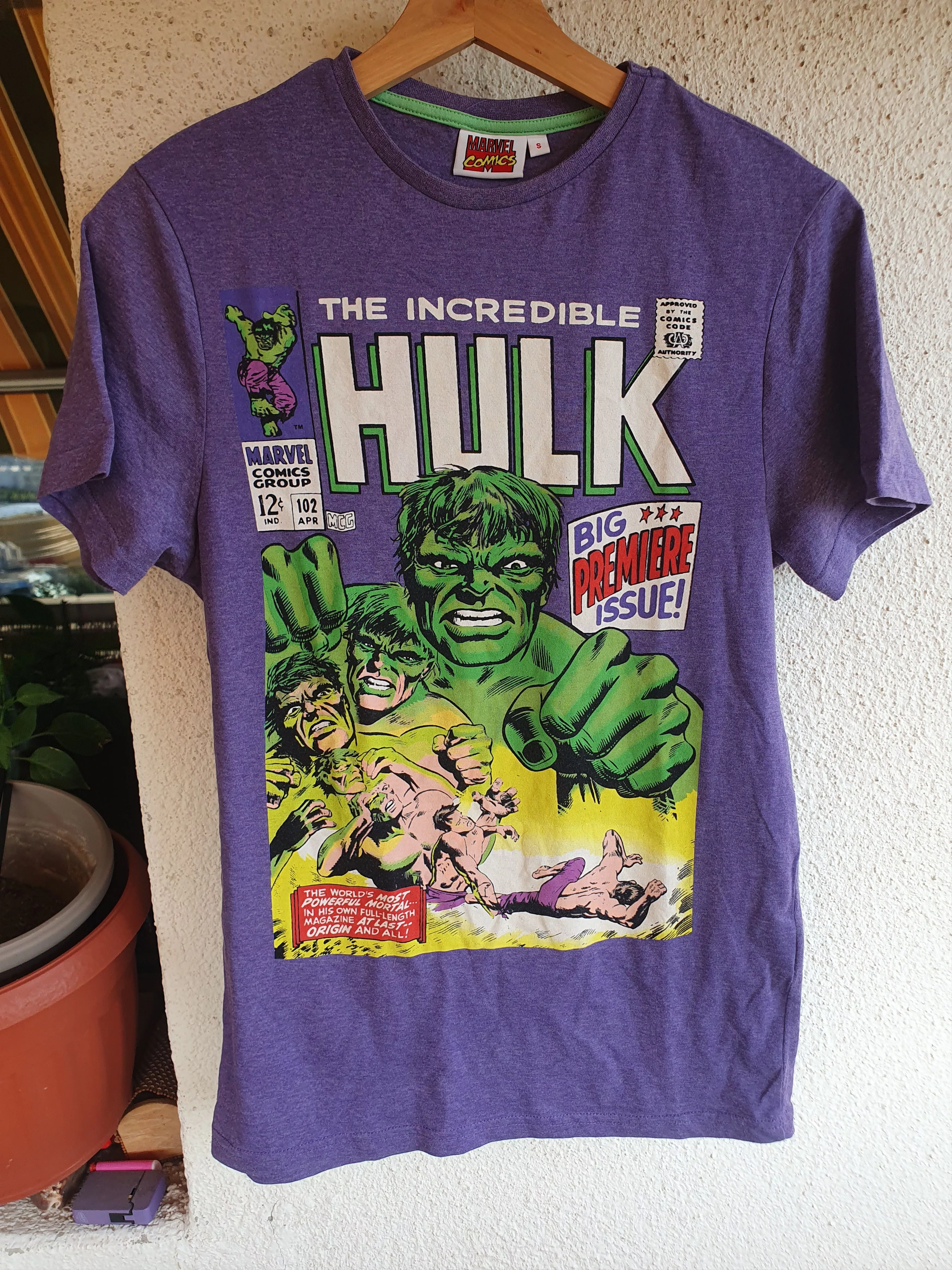Marvel Comics Short Sleeve T Shirts The Incredible Hulk Marvel Comics 2010 t-shirt sz S/M Gray Streetwear