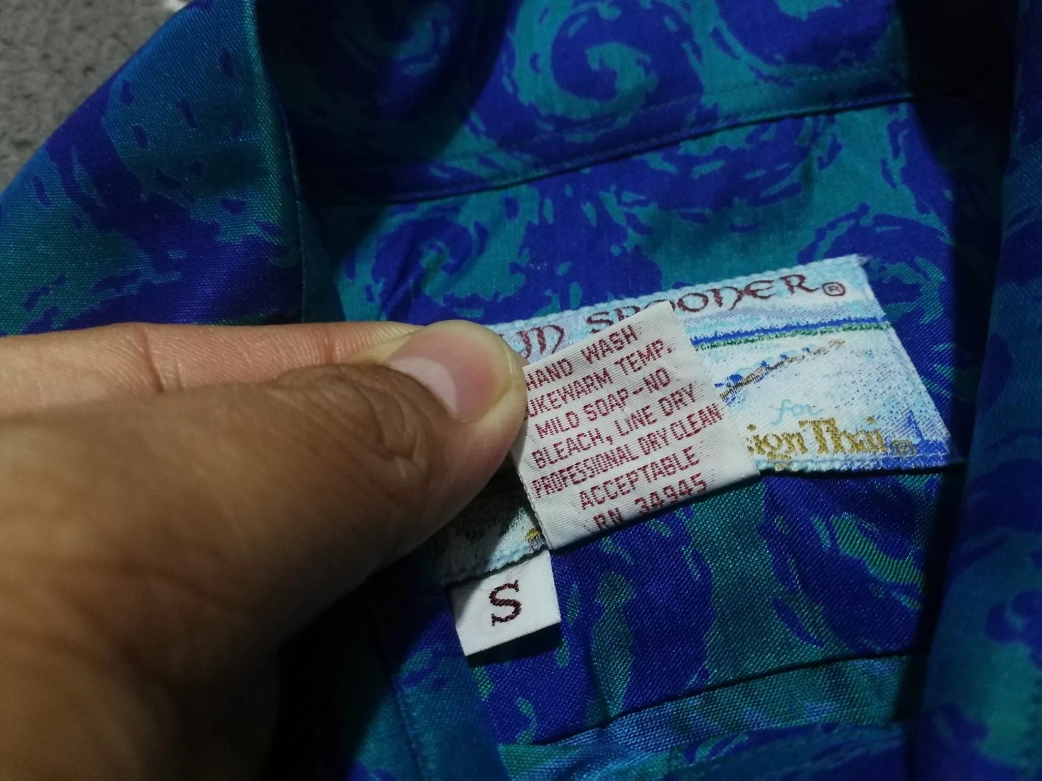 Reyn Spooner Shirts Button Ups RARE Reyn Spooner Thai silk S Multi