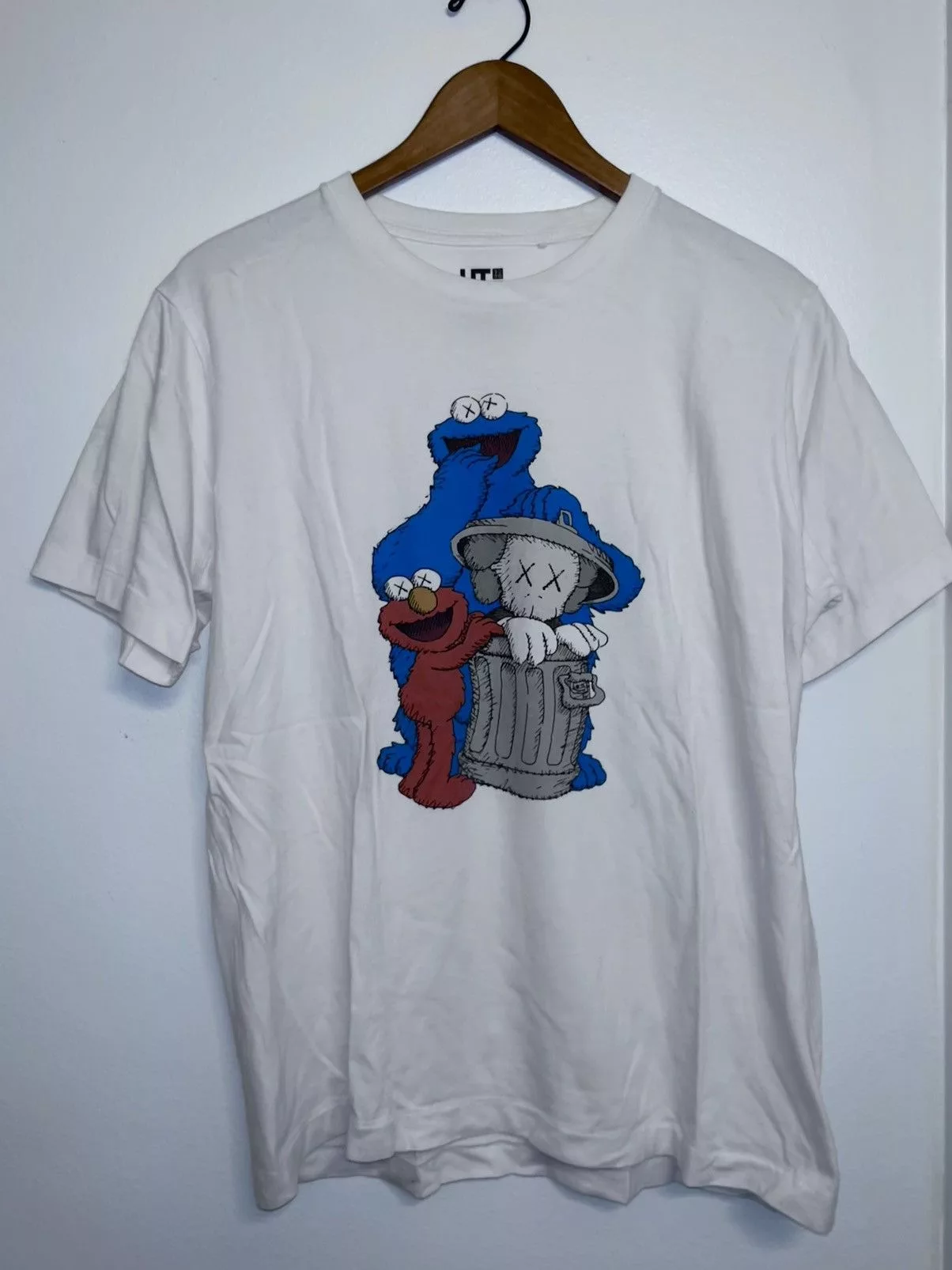 Kaws Short Sleeve T Shirts Kaws × Uniqlo × Vintage Kaws x Sesame Street Uniqlo shirt White