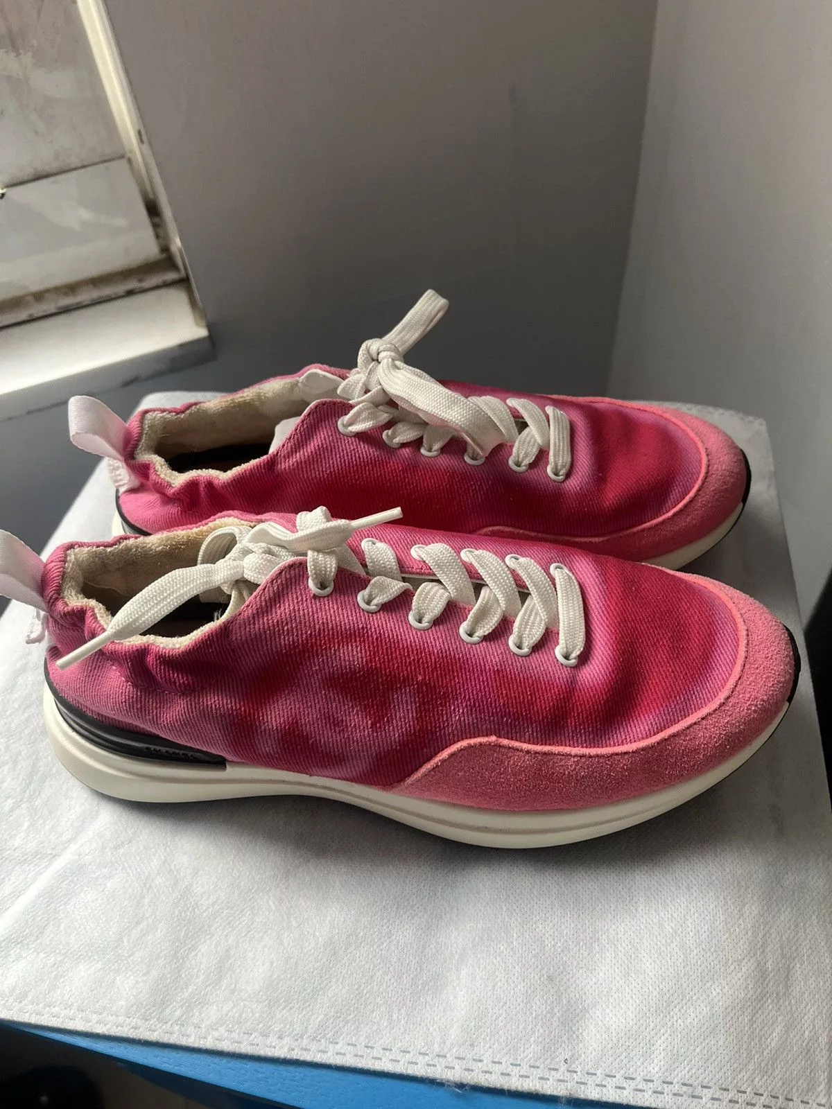 Chanel Low Top Sneakers Chanel Trainer Sneaker Pink