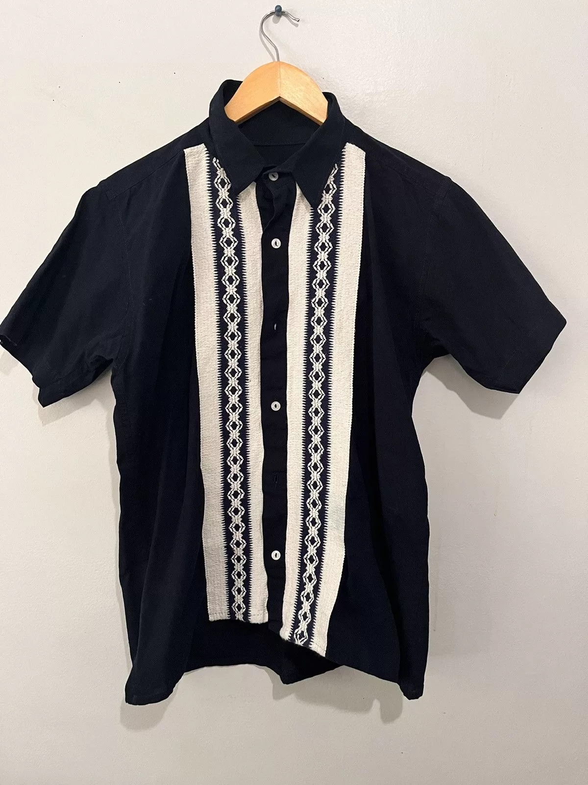 Vintage Shirts Button Ups Vintage Navy Pattern Button Up Blue