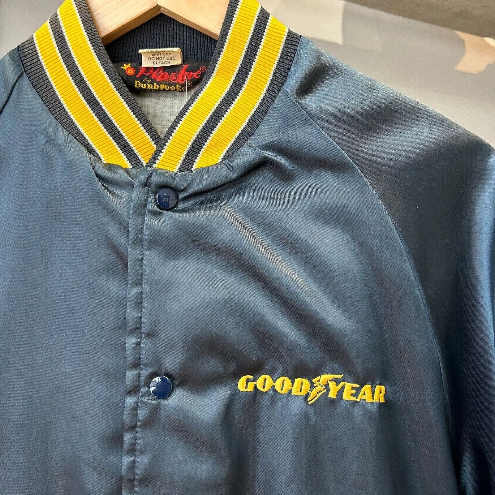Vintage Light Jackets VINTAGE 90s | GoodYear Auto Body Nylon Button Snap Jacket M Blue