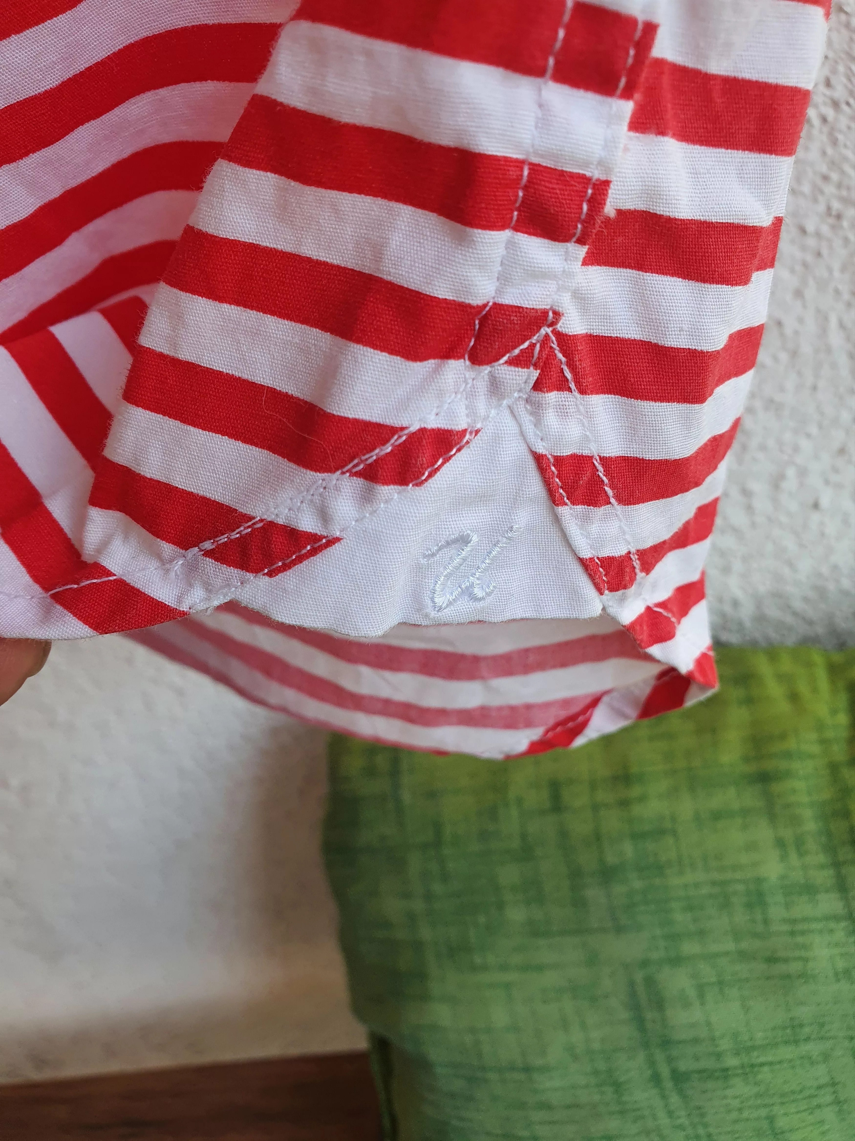 Undefeated Shirts Button Ups Undefeated Red/White striped short sleeve button up shirt,S Streetwear