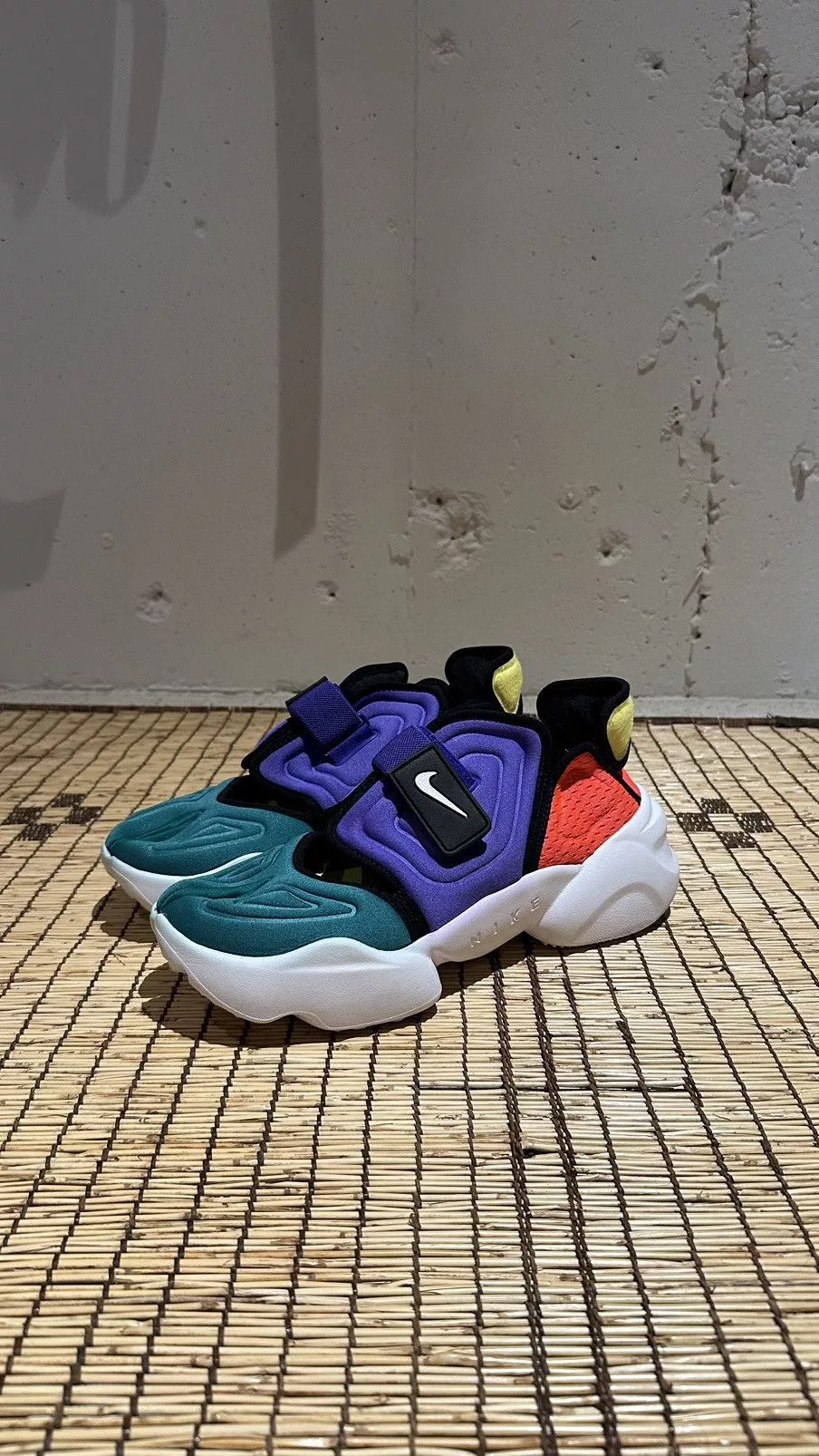 Nike Low Top Sneakers Nike Aqua Rift « Multicolor » Black