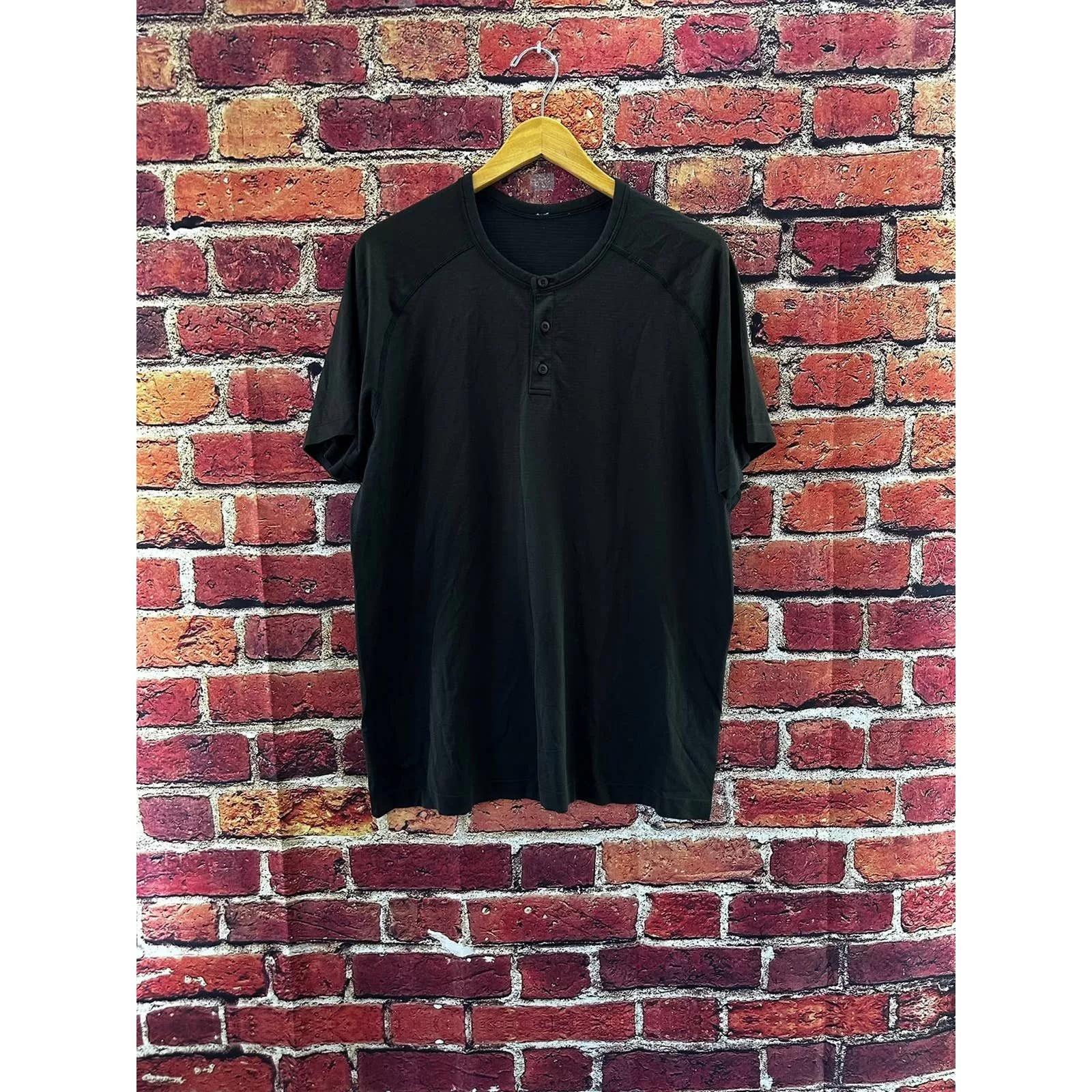 Lululemon Short Sleeve T Shirts Brown men’s Lululemon top