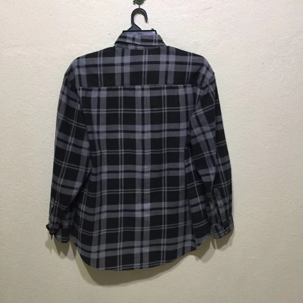 Flannel Shirts Button Ups FLANNEL SINGLE POCKET SIZE L FITS XL Multi