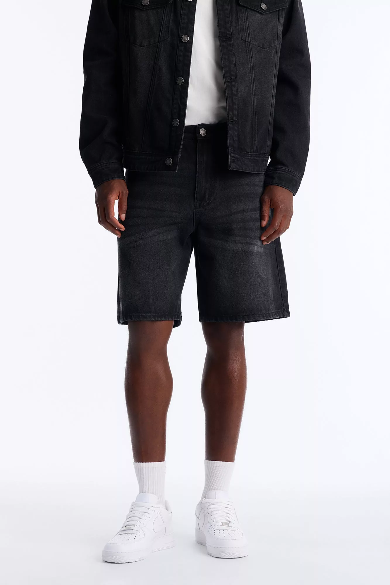 Essential Relaxed Denim Short - Black Wash