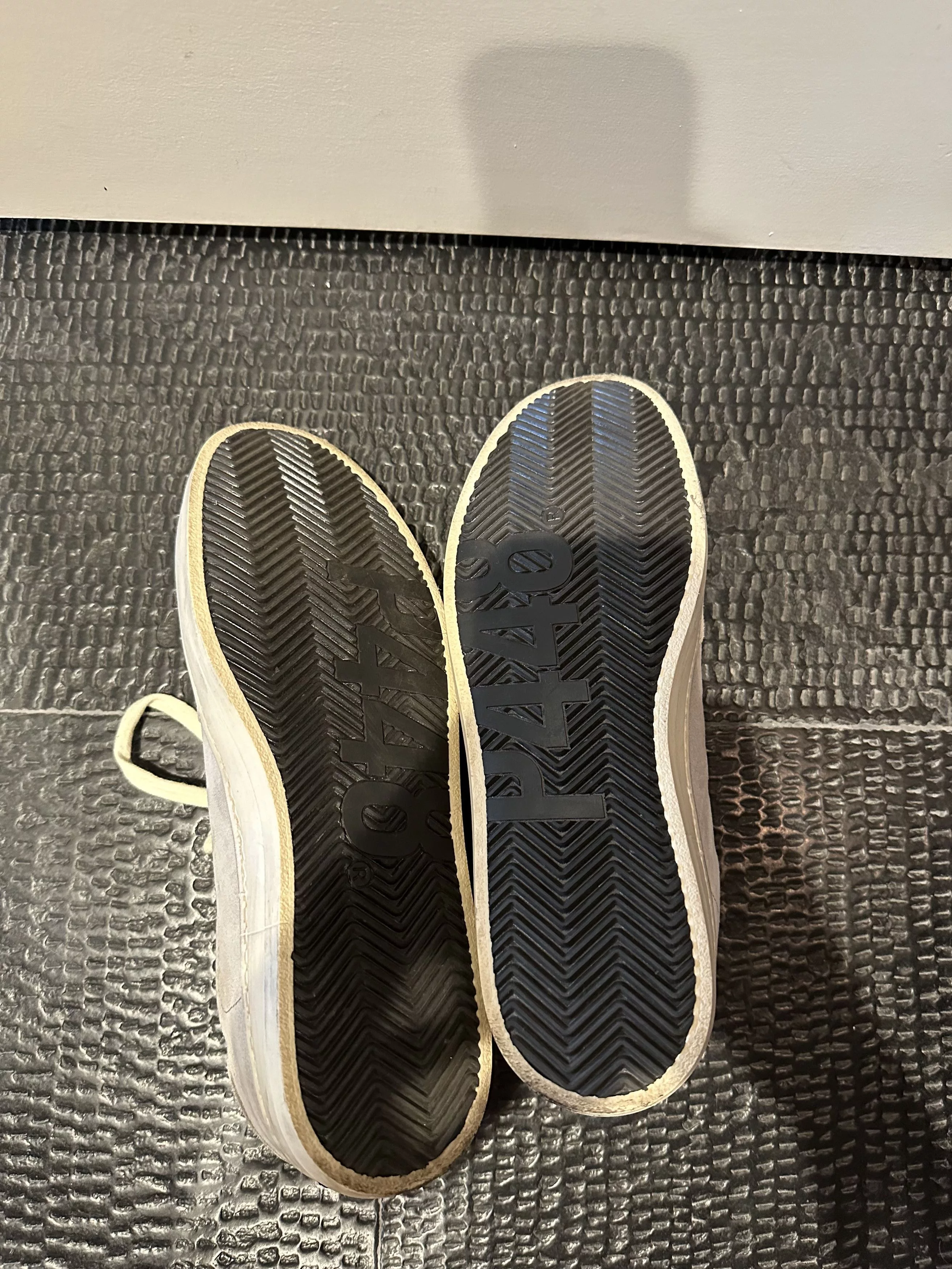 P448 Low Top Sneakers P448 John Dallas Gray