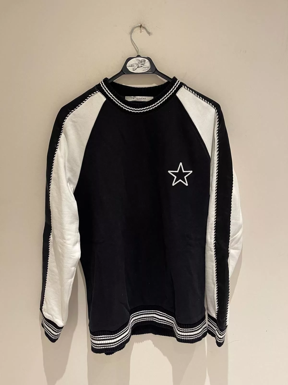 Givenchy Sweatshirts Hoodies Givenchy Sweatshirt White