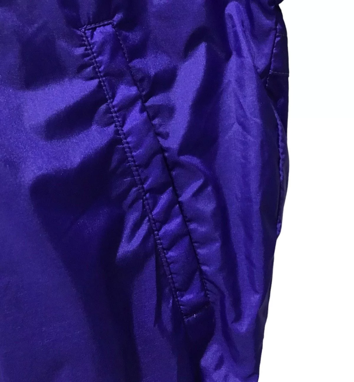 Asics Light Jackets ASICS STRATOS JACKET HOODIE Purple