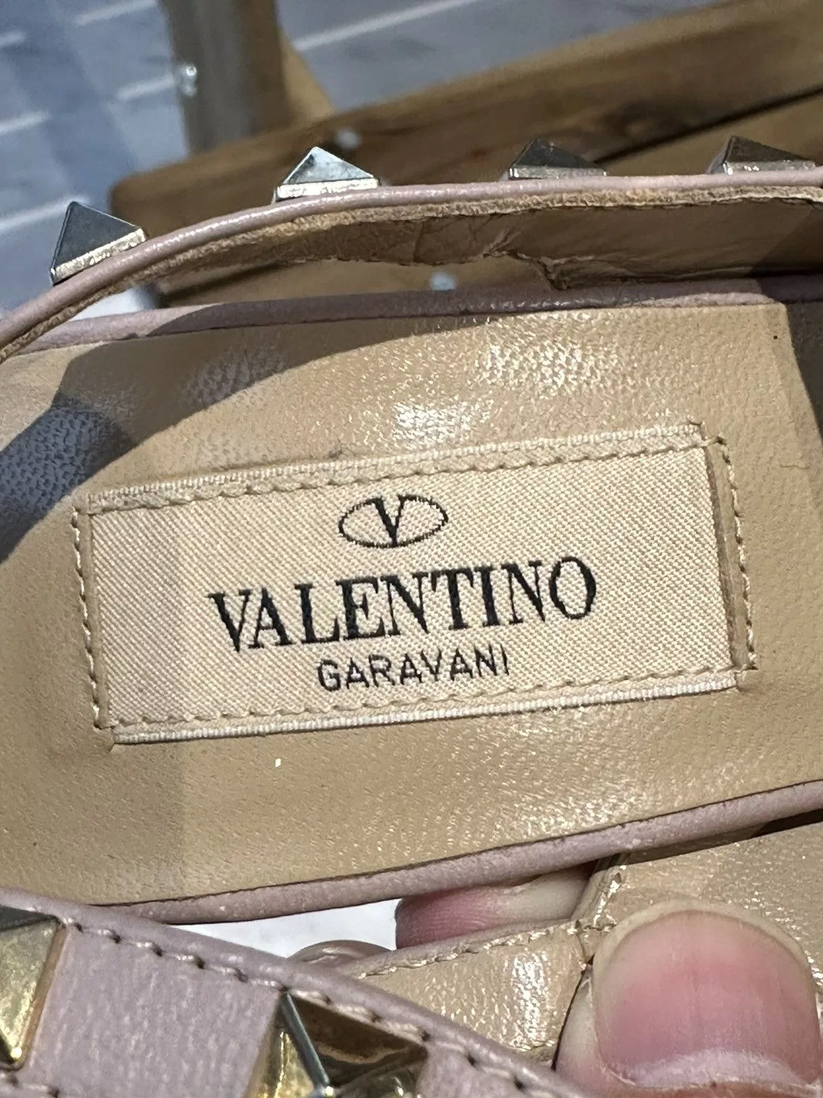 Valentino Heels Valentino studs heel Beige