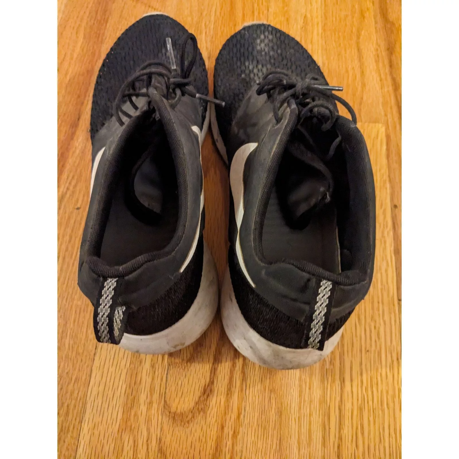 Nike Low Top Sneakers Nike Roshi Run Shoes Black