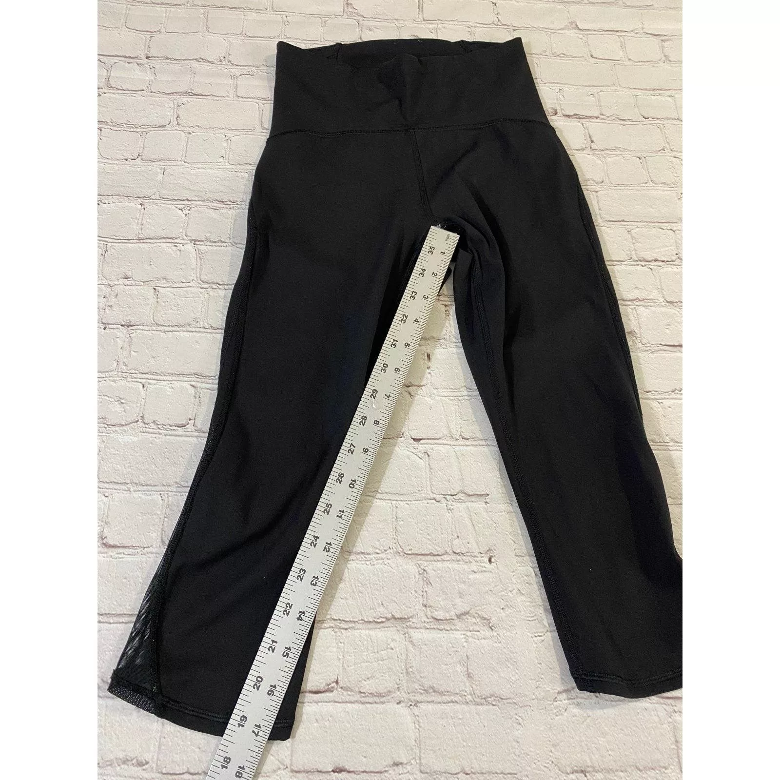 Black lululemon leggings size 4