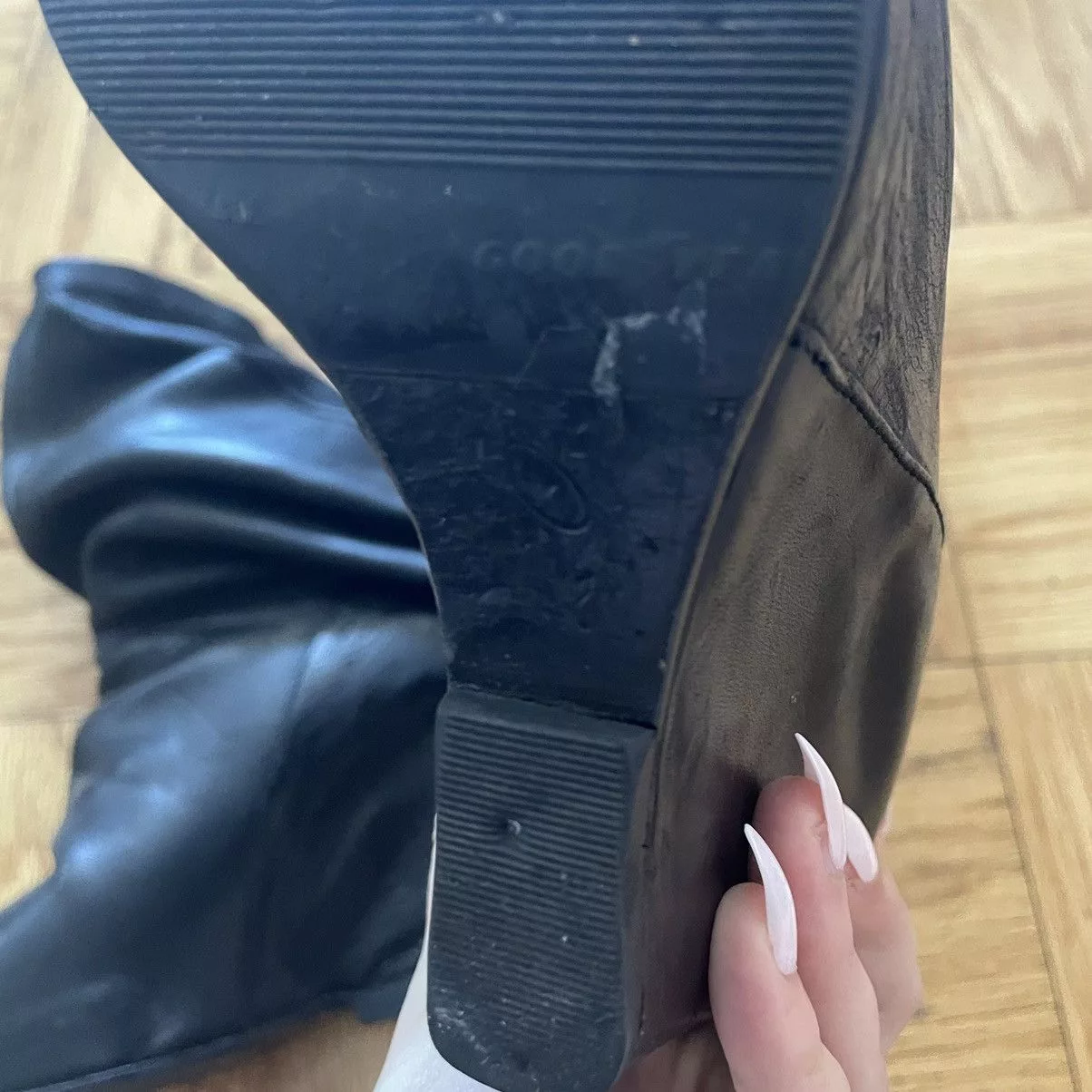 Rick Owens Boots Rick Owens Crust Peaked Back Wedge Boots Black
