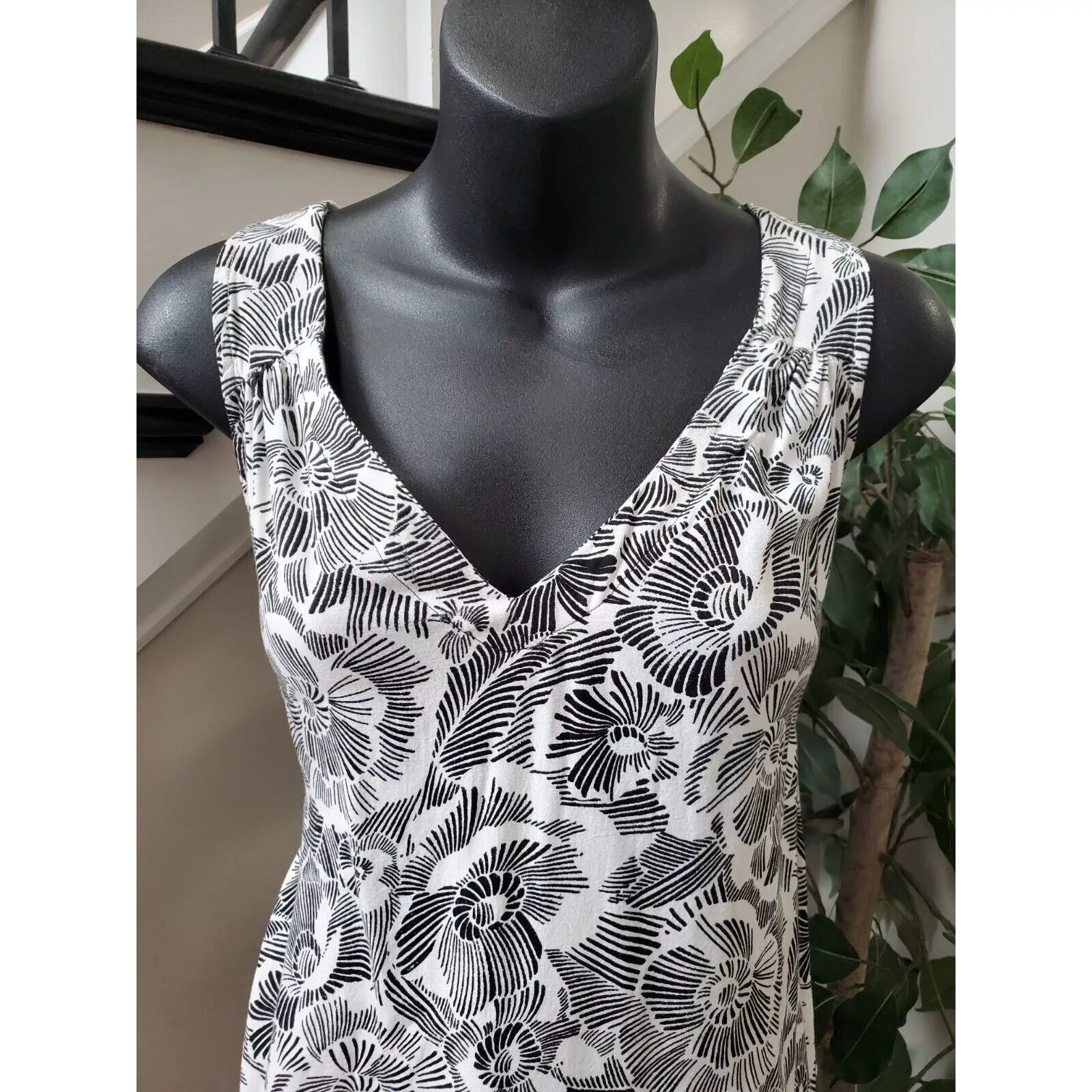 Old Navy Maxi Dresses Old Navy 100% Rayon Pant & Top 2 Piece Set Size Medium Multi
