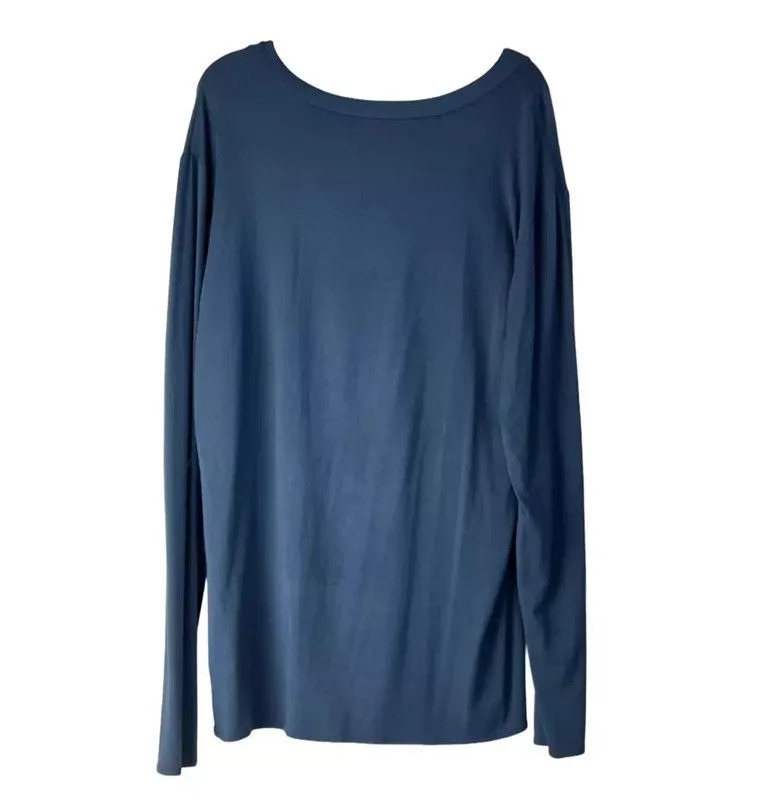 Other Sweaters Knitwear Other Navy blue v neck long sleeve shirt with applique