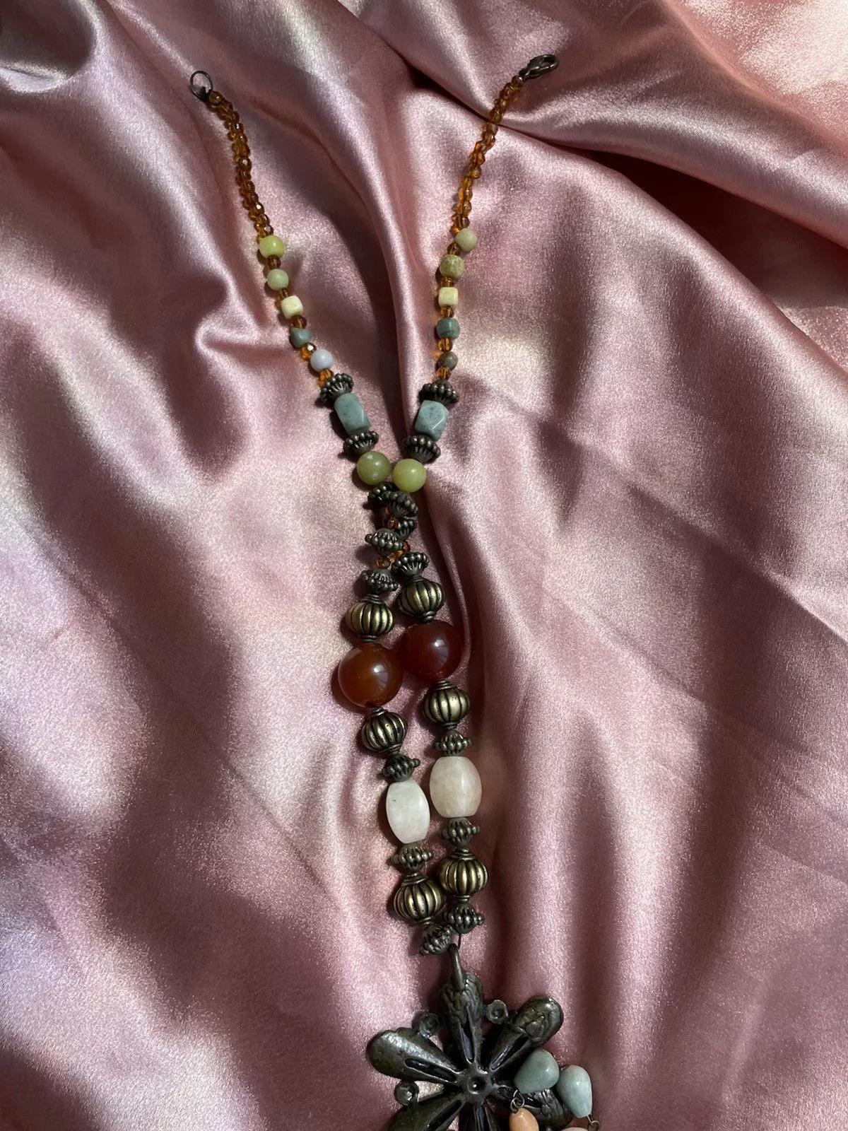 Vintage Necklaces Vintage necklace Brown