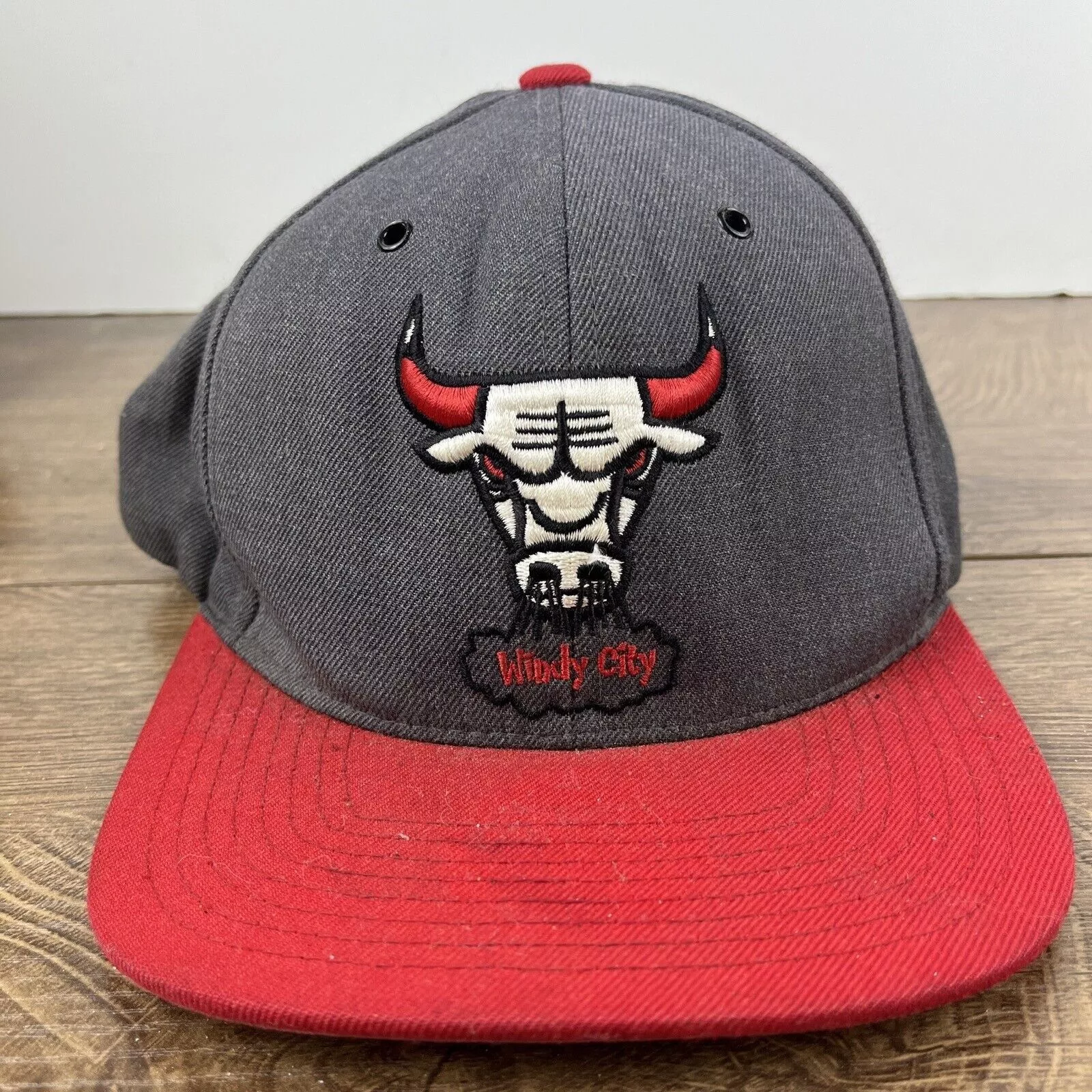 Mitchell & Ness Hats Chicago Bulls Snapback Hat Mitchell & Ness Gray Adjustable H