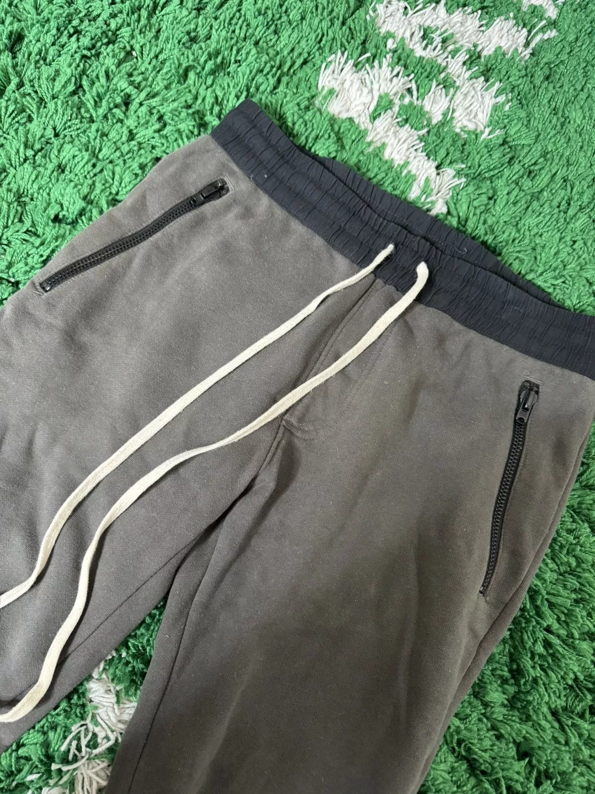 FOG Sweatpants Joggers FOG grey / raven sweatpants Gray