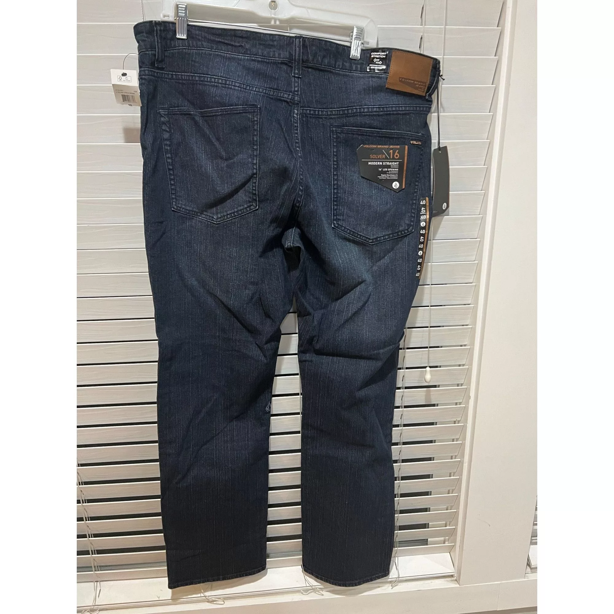 Volcom Denim Volcom Solver Modern Straight Mens Jeans -NWT Size 40x33 Blue