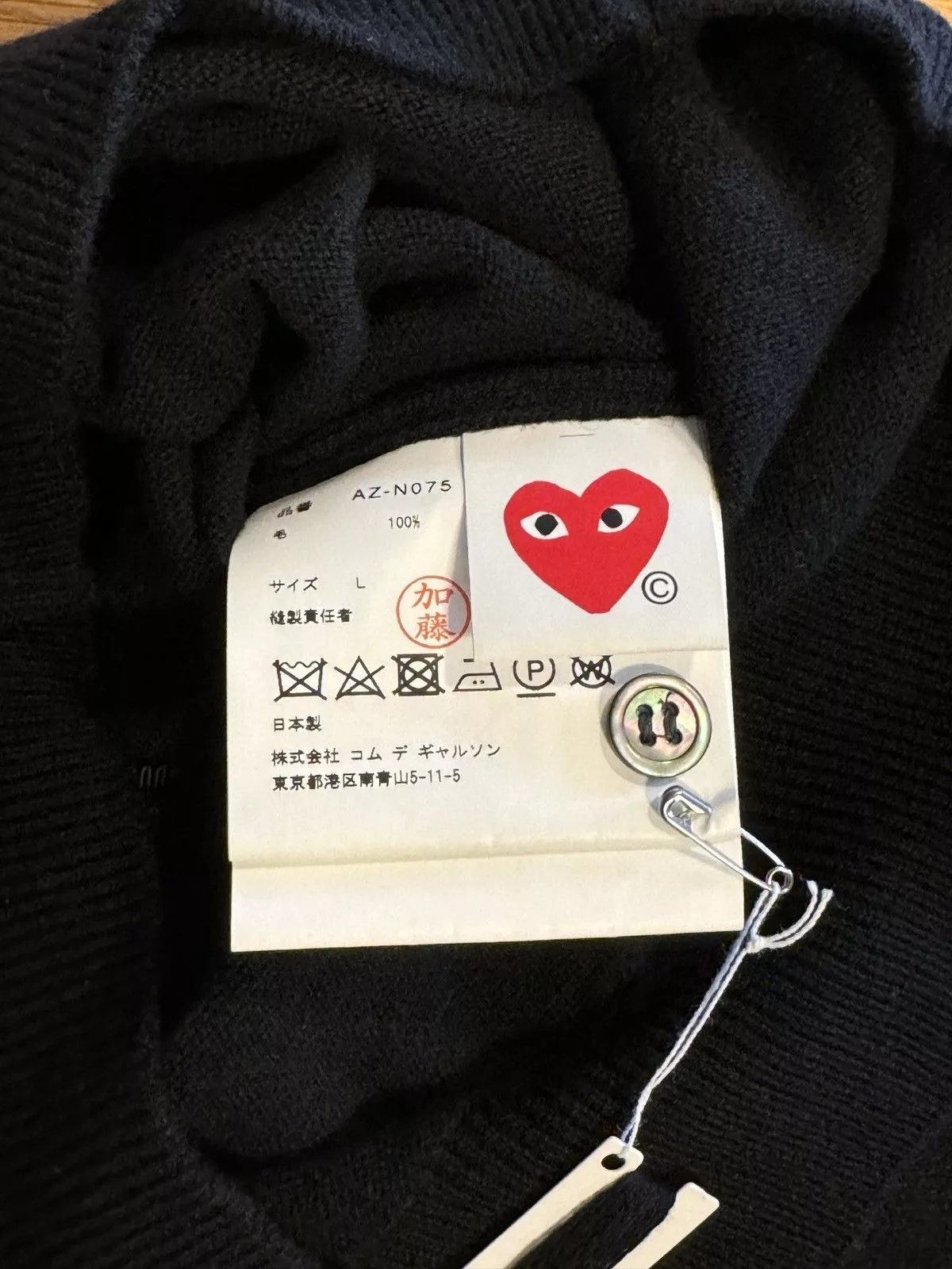 Comme des Garcons PLAY Sweaters Comme des Garcons PLAY Comme Des Garćons Play overlapping heart wool cardigan Black