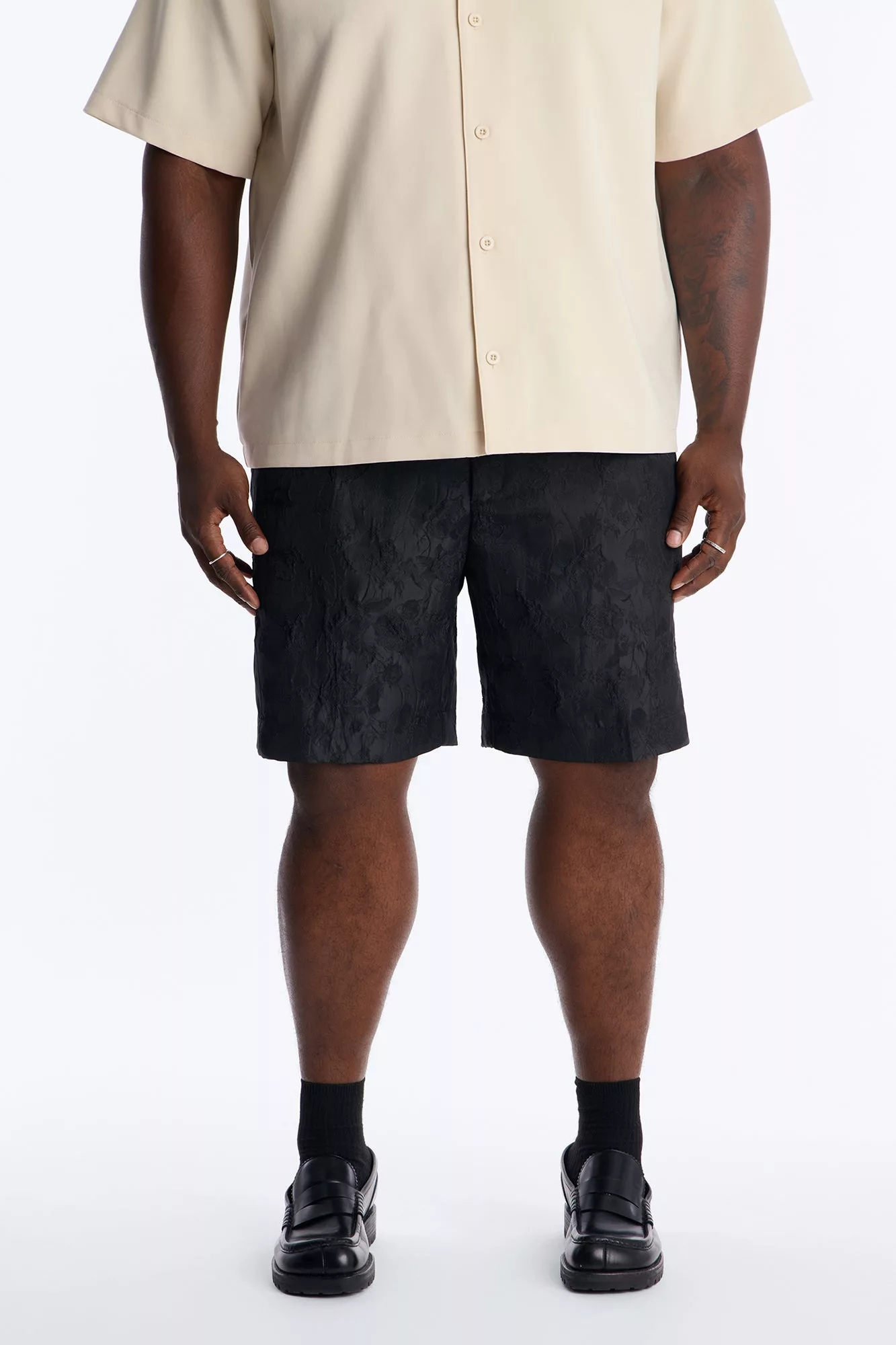 Straight Rose Mirage Short - Black
