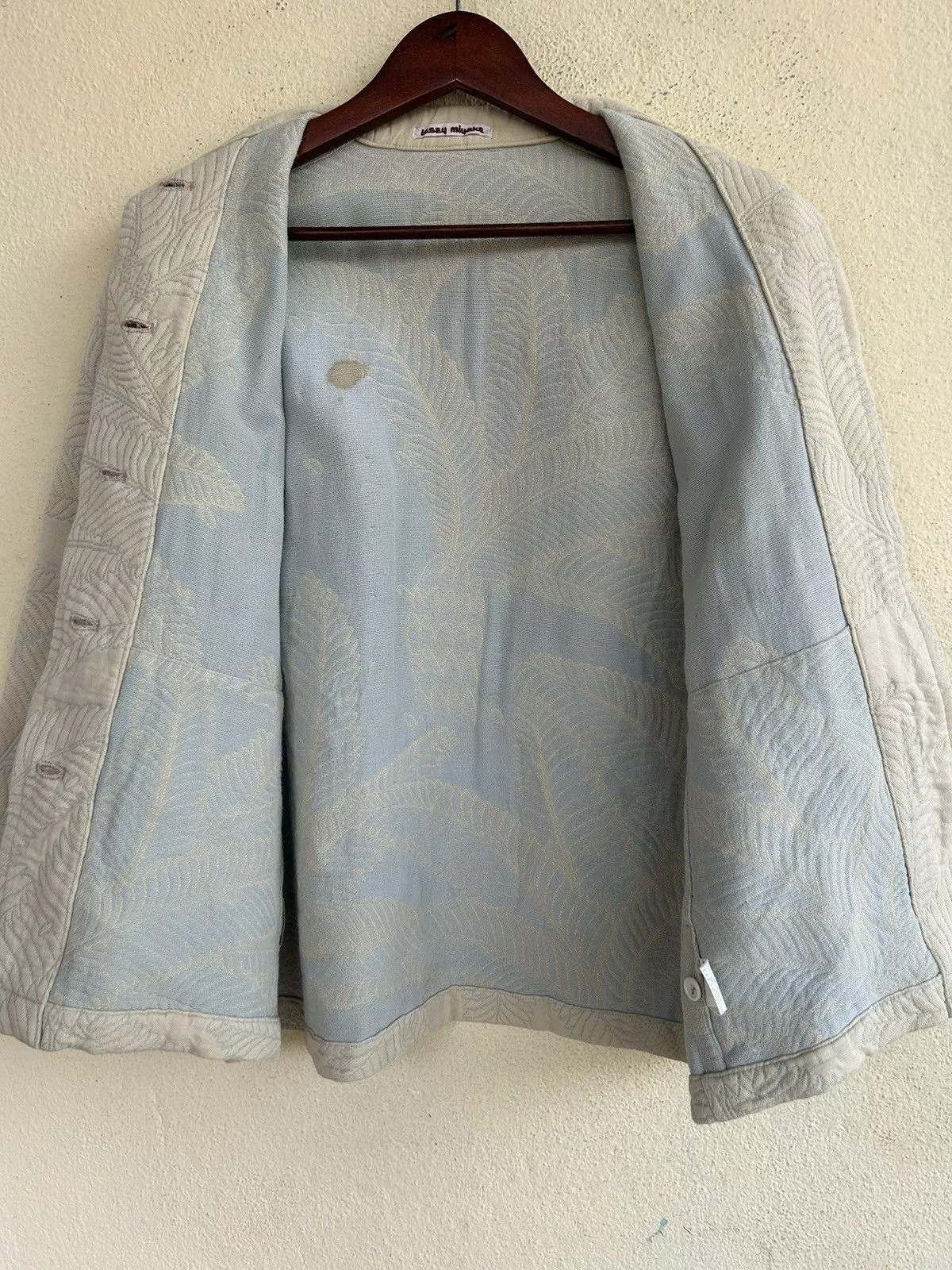Issey Miyake Light Jackets Issey Miyake Mandarin Colar Button Ups Jacket White