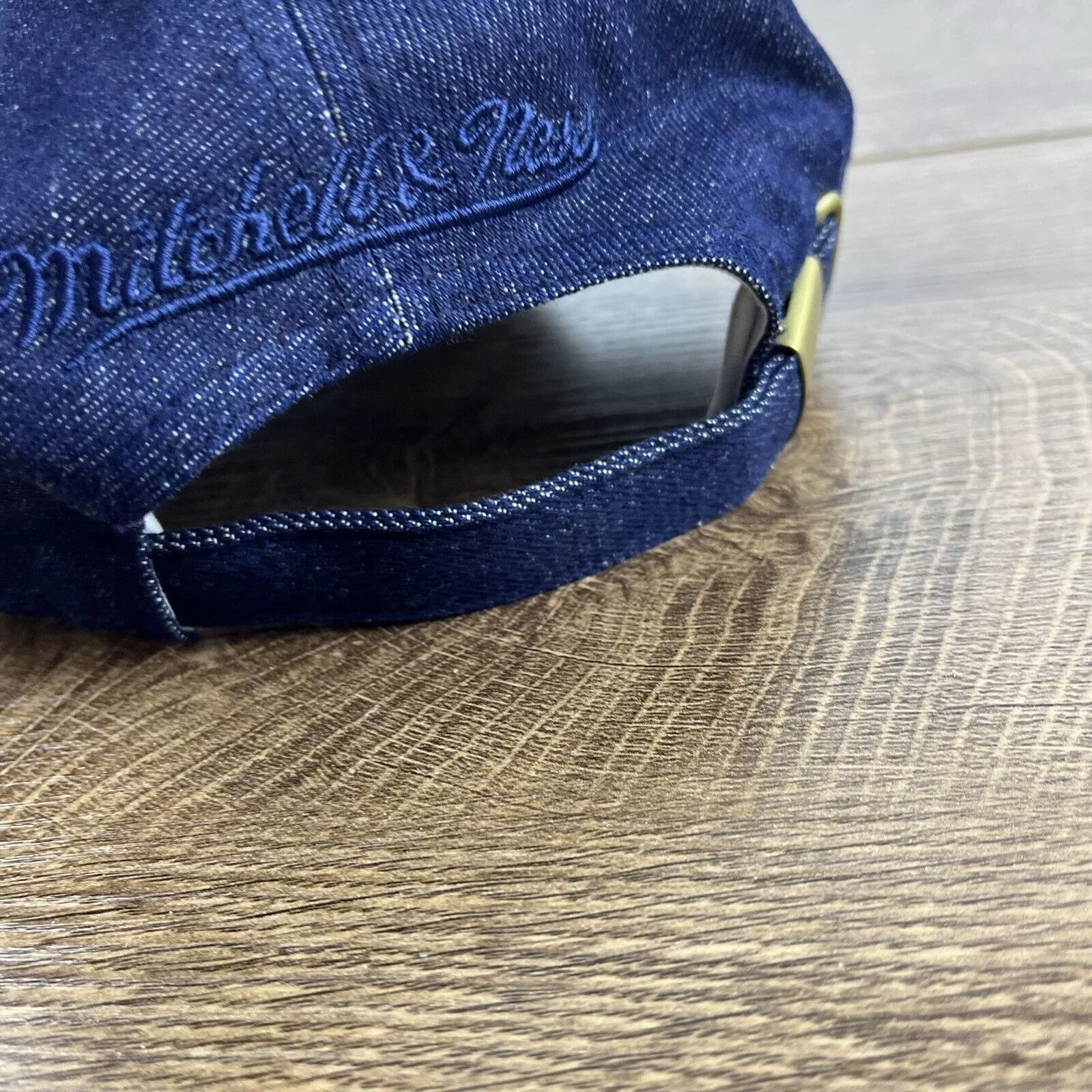 Mitchell & Ness Hats Cleveland Cavaliers Hat NBA Mitchell & Ness Blue Hat Adjusta