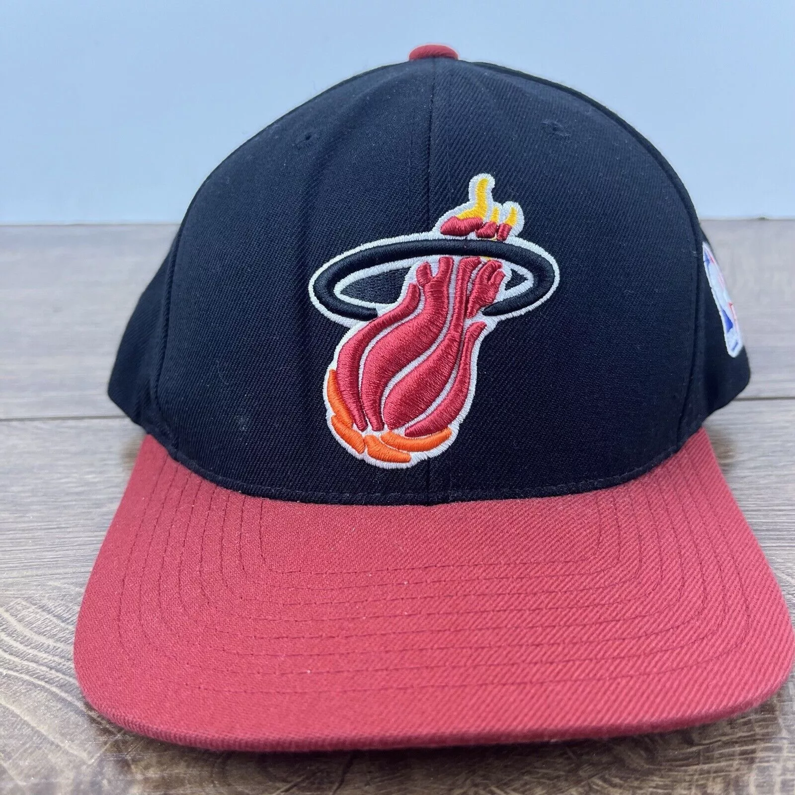 Mitchell & Ness Hats Miami Heat Snapback Hat Black Mitchell & Ness Cap Adjustable