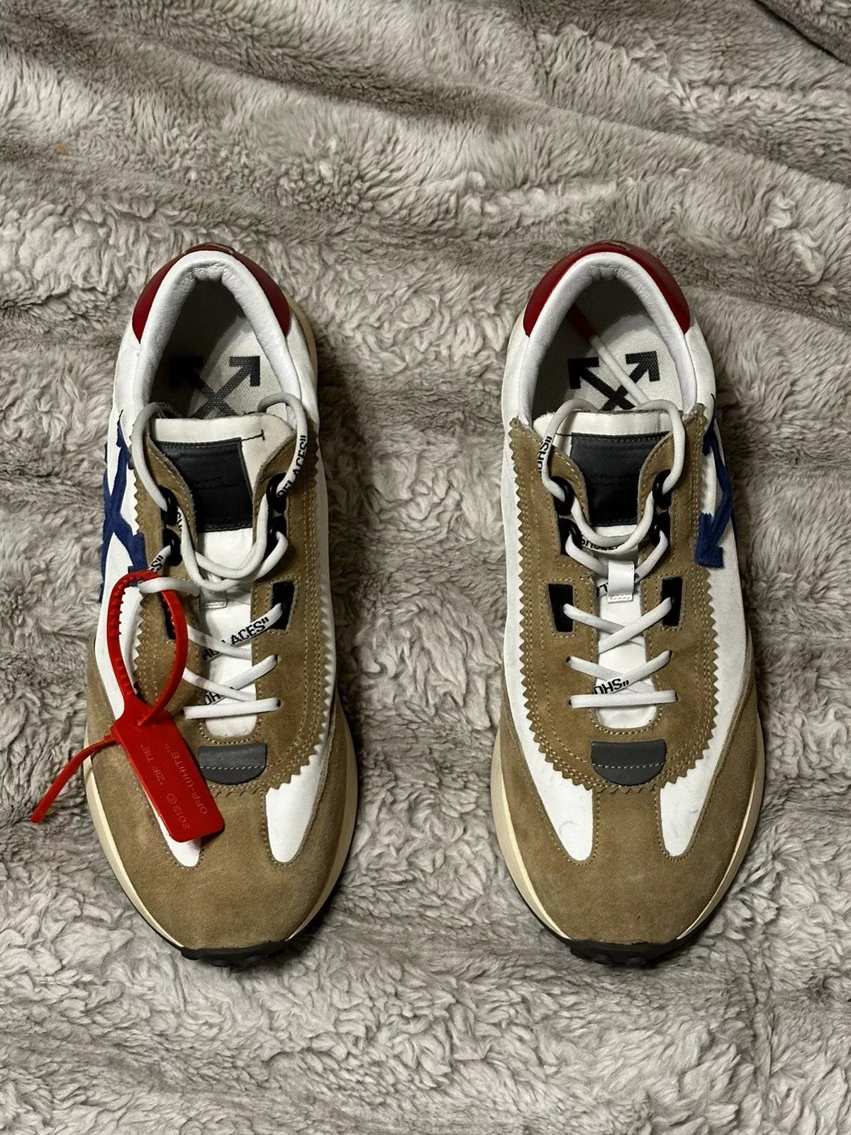 Off-White Low Top Sneakers Off-White Running Sneakers