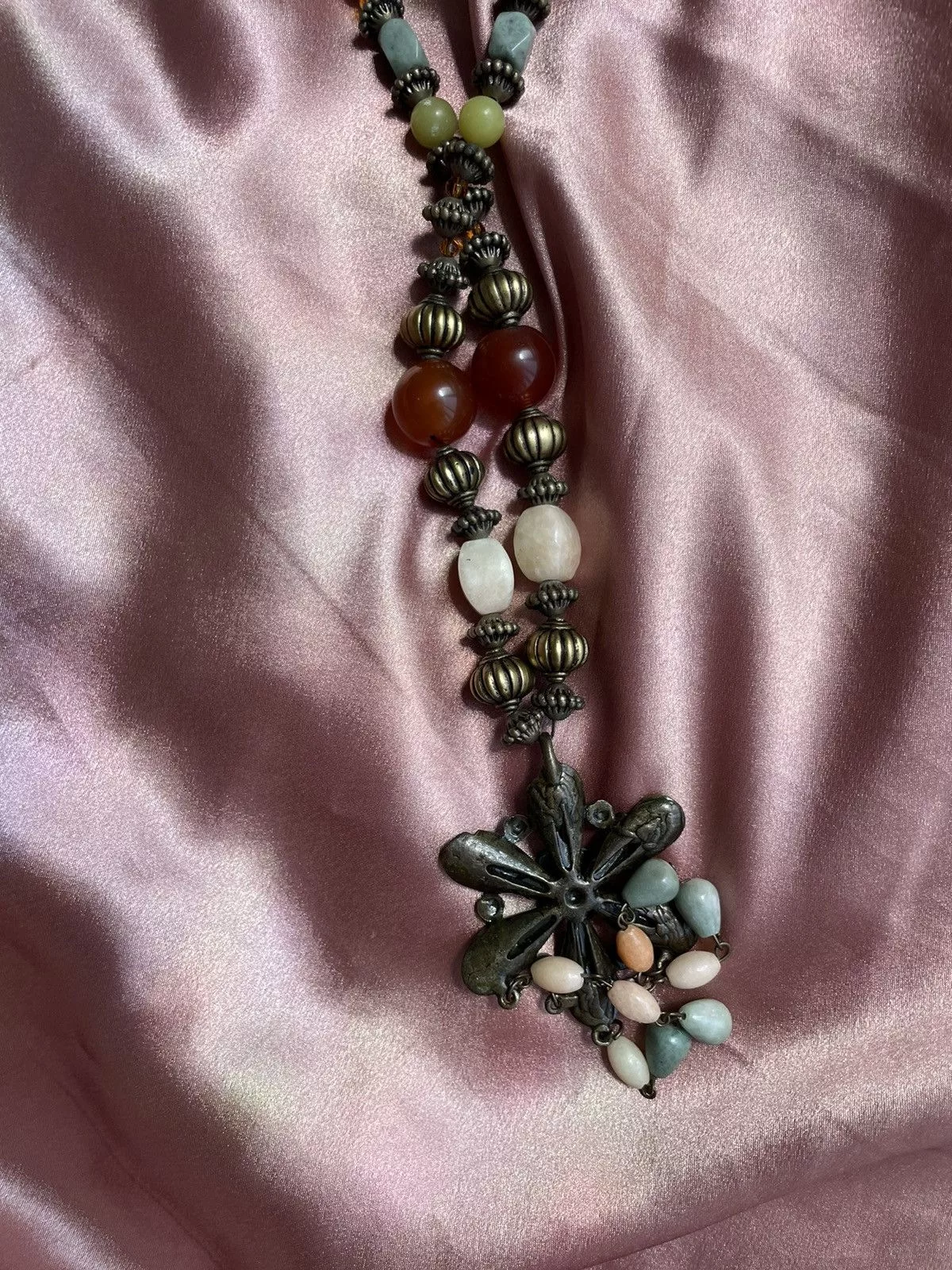 Vintage Necklaces Vintage necklace Brown