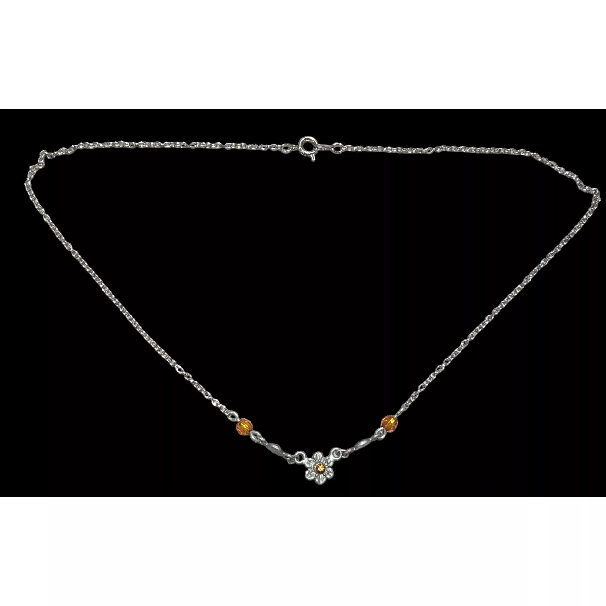 Other Necklaces Other Minimalist Daisy Necklace Silver