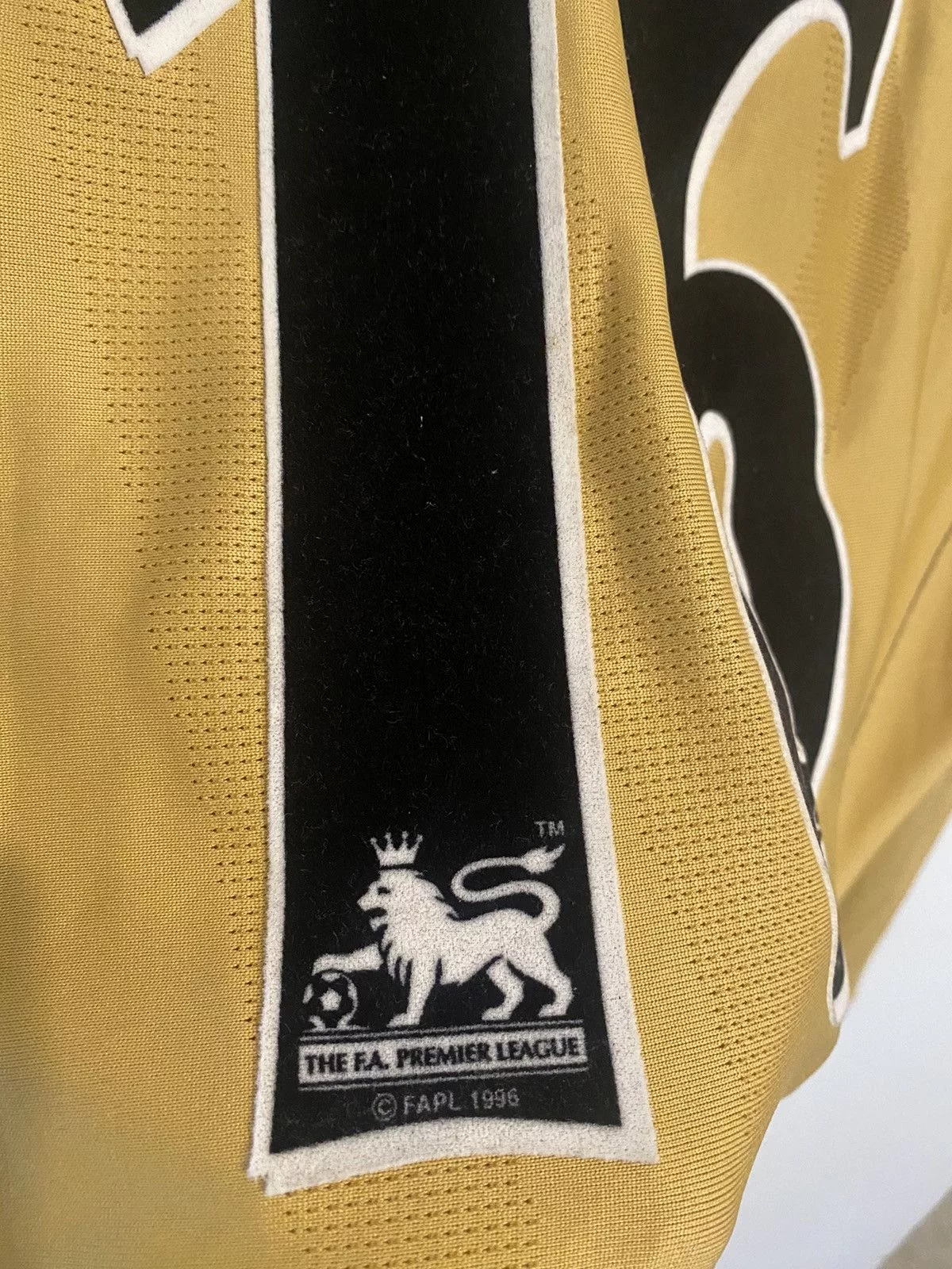 Vintage Jerseys Vintage Everton Signed Jersey Yellow